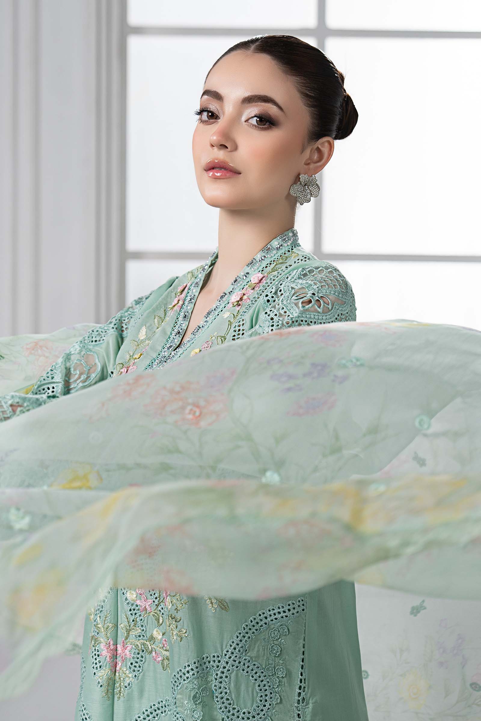 Pakistani Aqua Embroidered Lawn 3-Piece Suit - Image 3