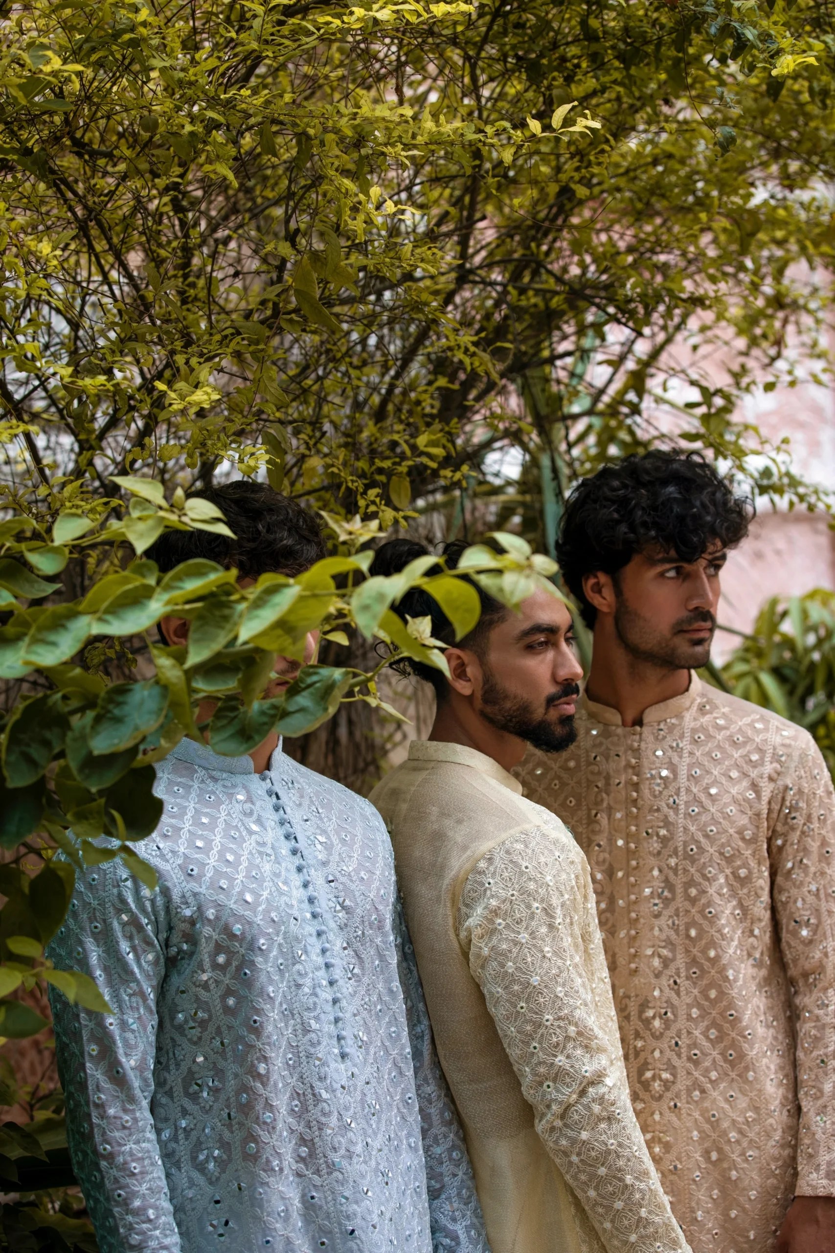 Pastel Mirror-Embroidered Cotton-Silk Kurta (2-Piece) - Image 5