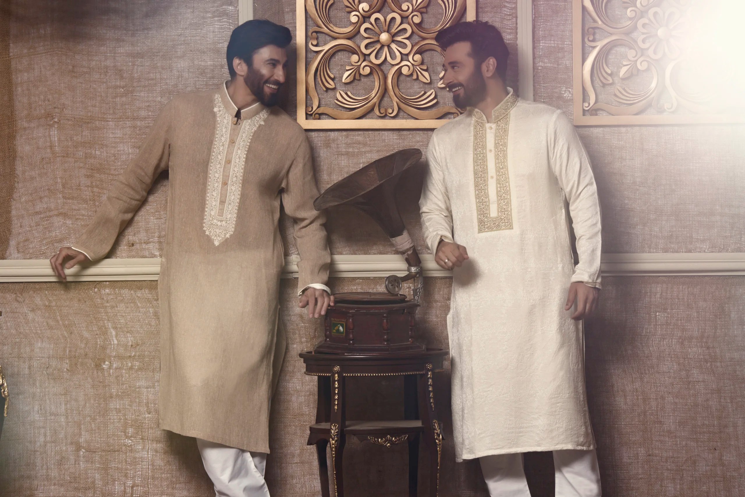 Beige Dardozi Embroidered Karandi Kurta (2-Piece) - Image 3