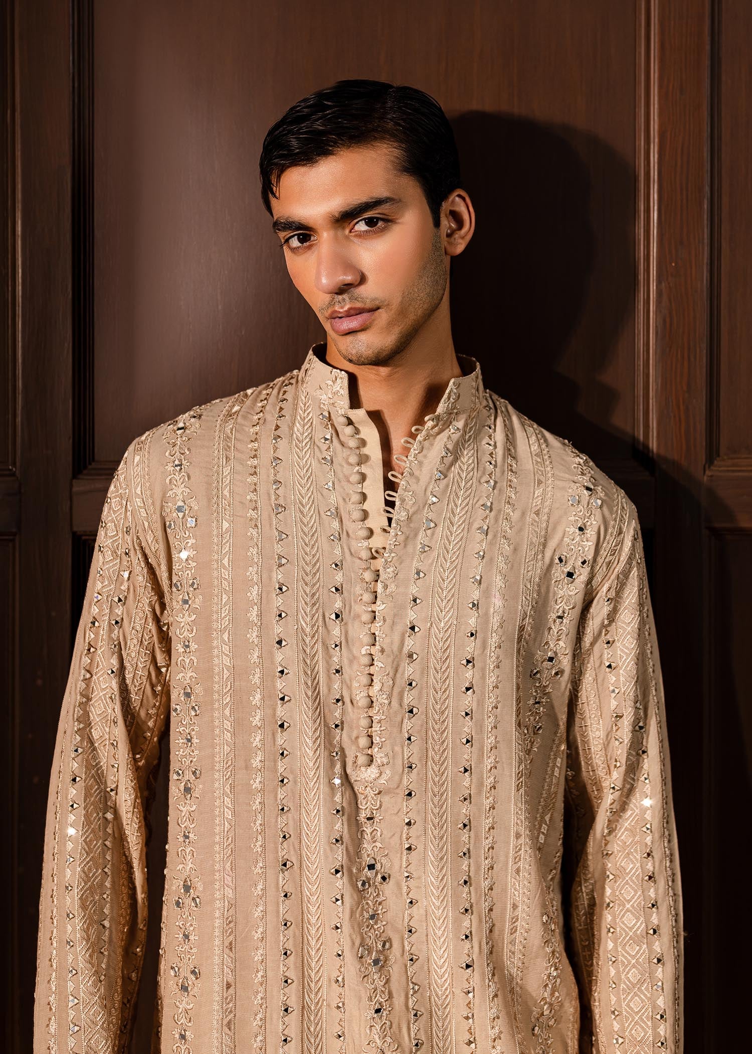 Oat Embroidered PK Rawsilk Kurta (2-Piece) - Image 4