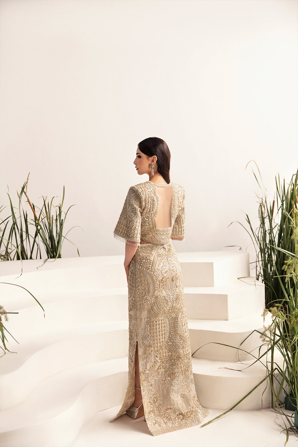 Pakistani Beige Hand-Embellished Silk Gilet and Skirt (2-Piece) - Image 3