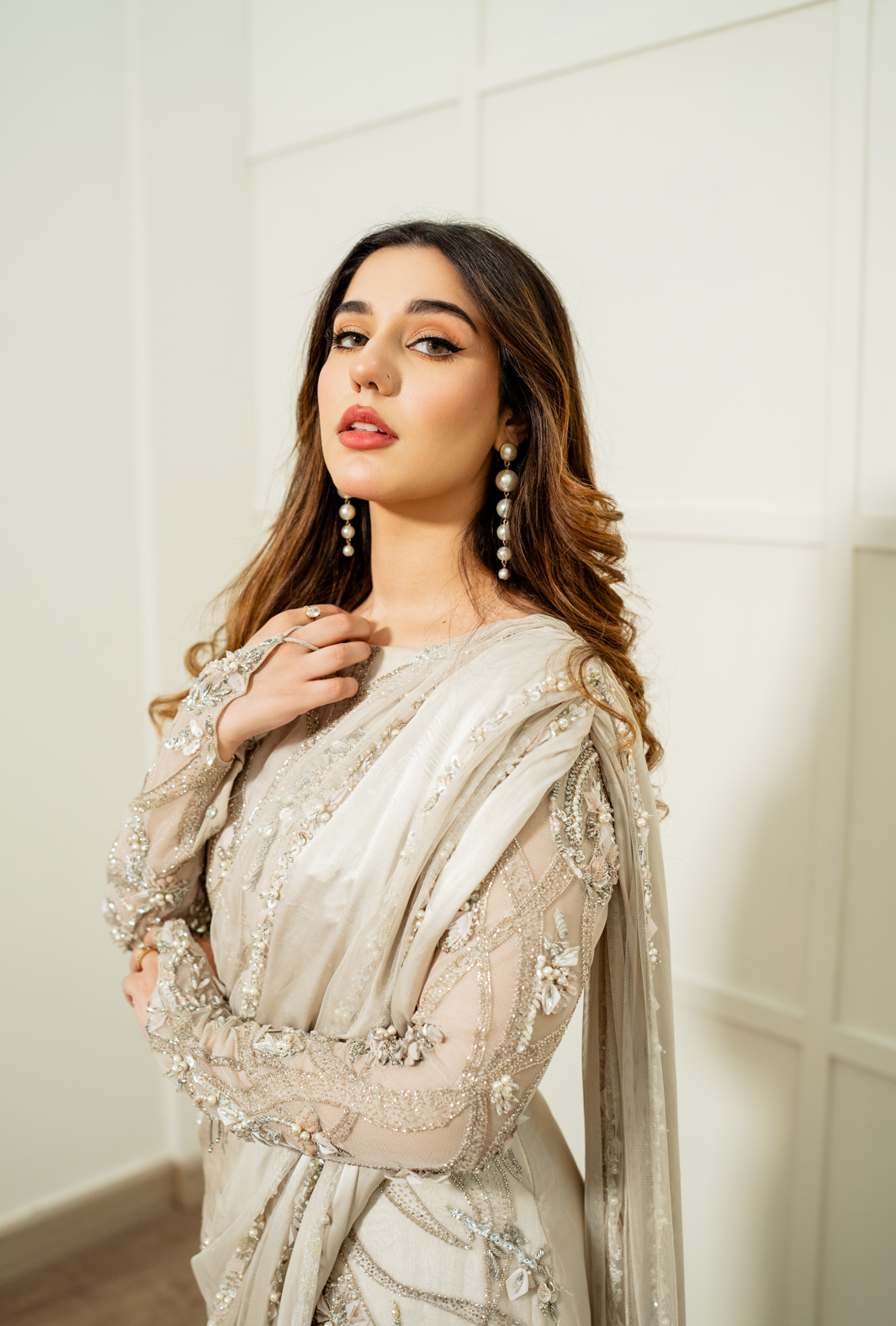 Beige White Embellished Net Saree-Style Gown (1-Pc) - Image 6