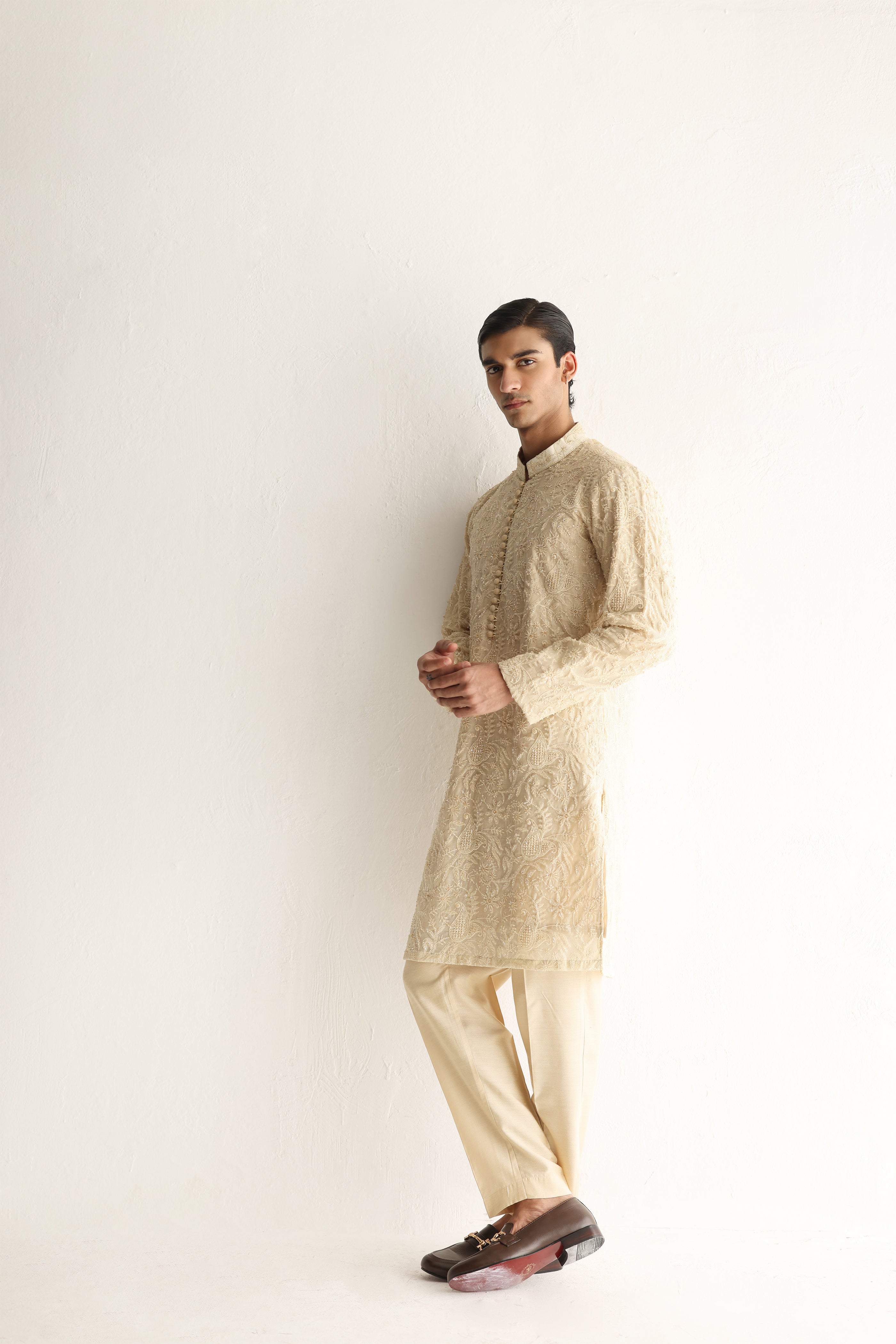 Beige Hand-Embroidered Cotton-Silk Kurta Pajama (2-Piece) - Image 7