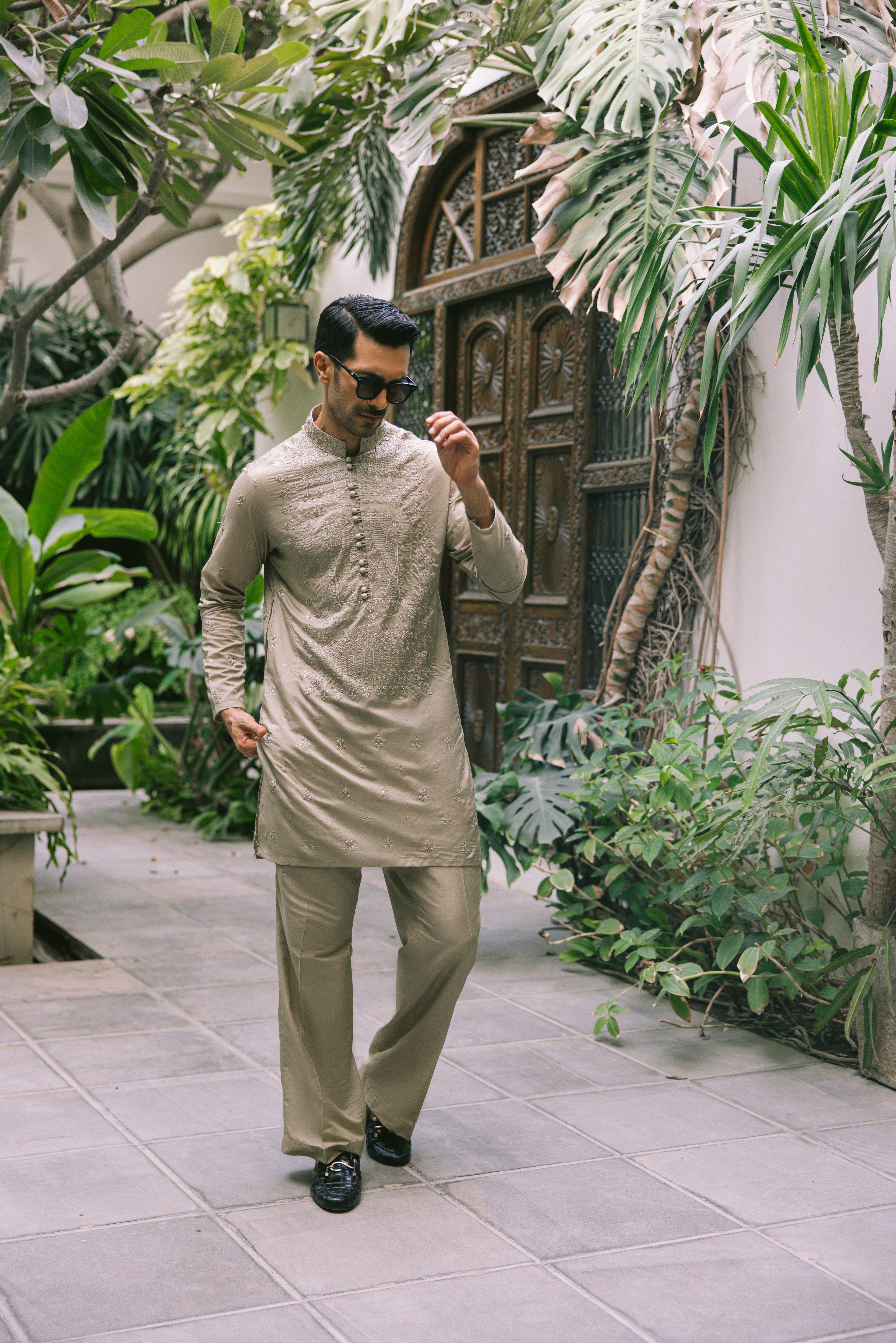 Beige Embroidered Silk-Blend Kurta (2-Piece) - Image 6