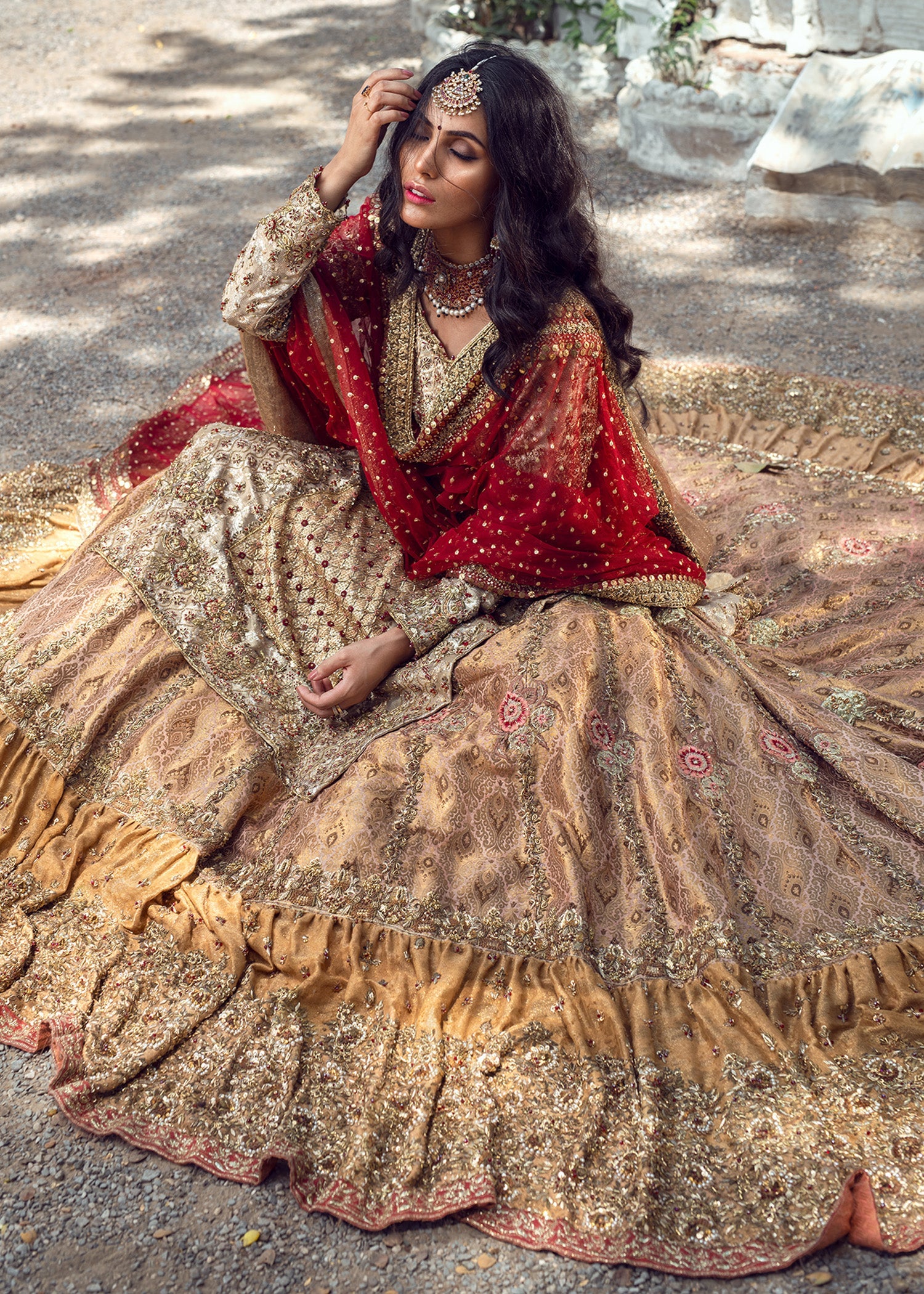 Roman Beige Zardozi Lurex Maysori Bridal Lehenga (3-Piece) - Image 4
