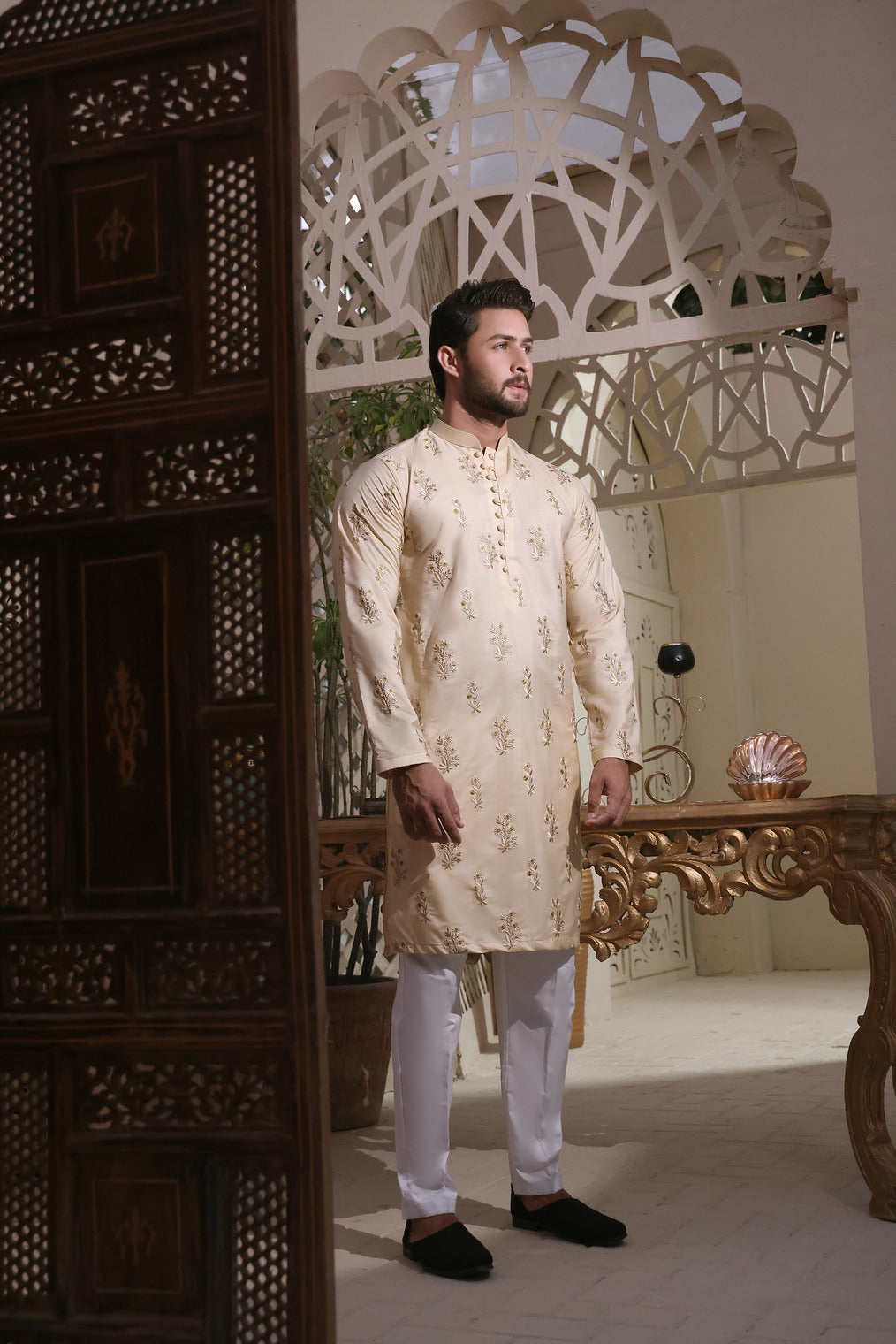 Beige Floral Embroidered Cotton Silk Kurta (2-Piece) - Image 2