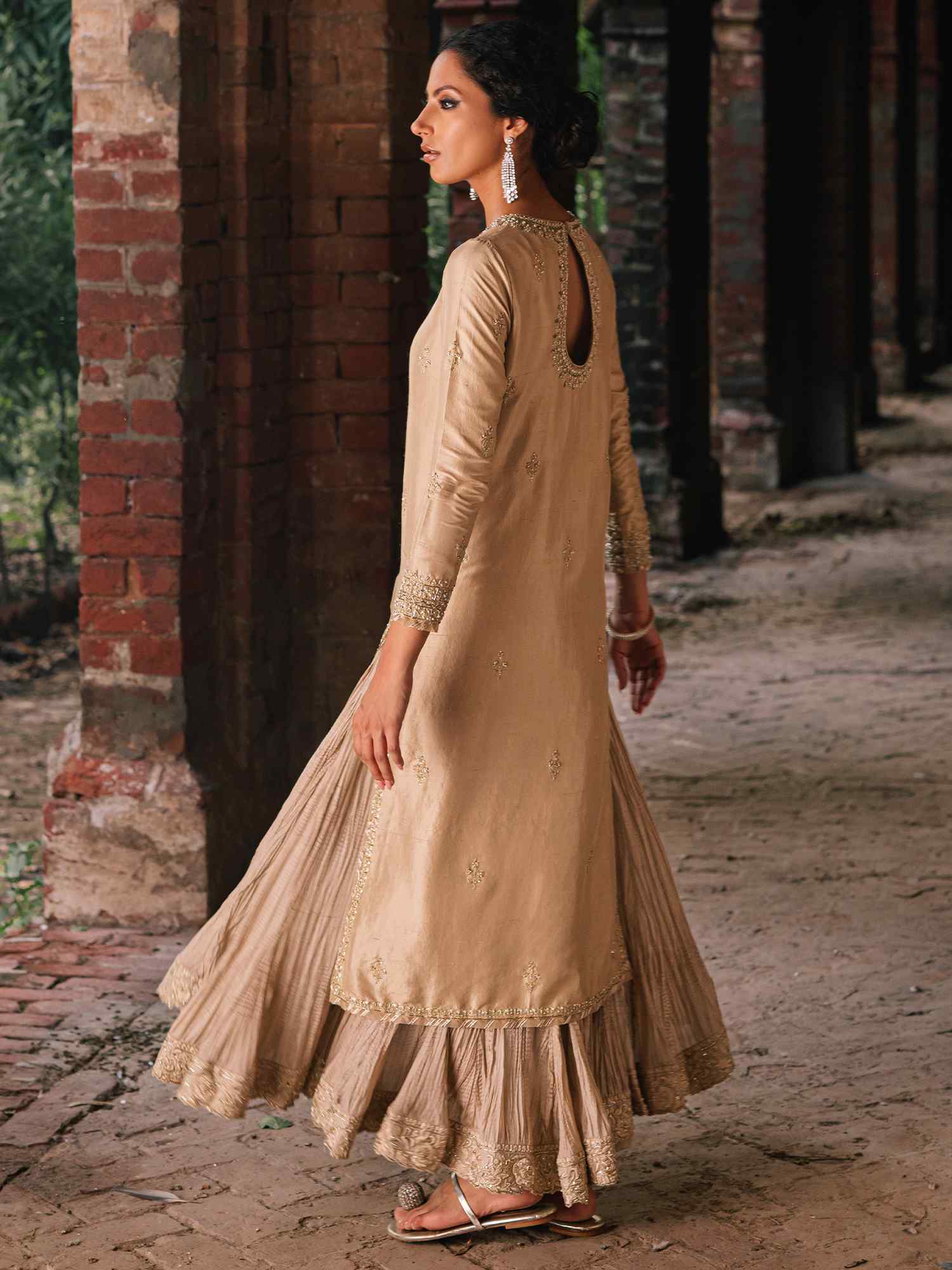 Pakistani Mushroom Zardozi Cotton Silk Pishwas Dress (3-Piece) - Image 4