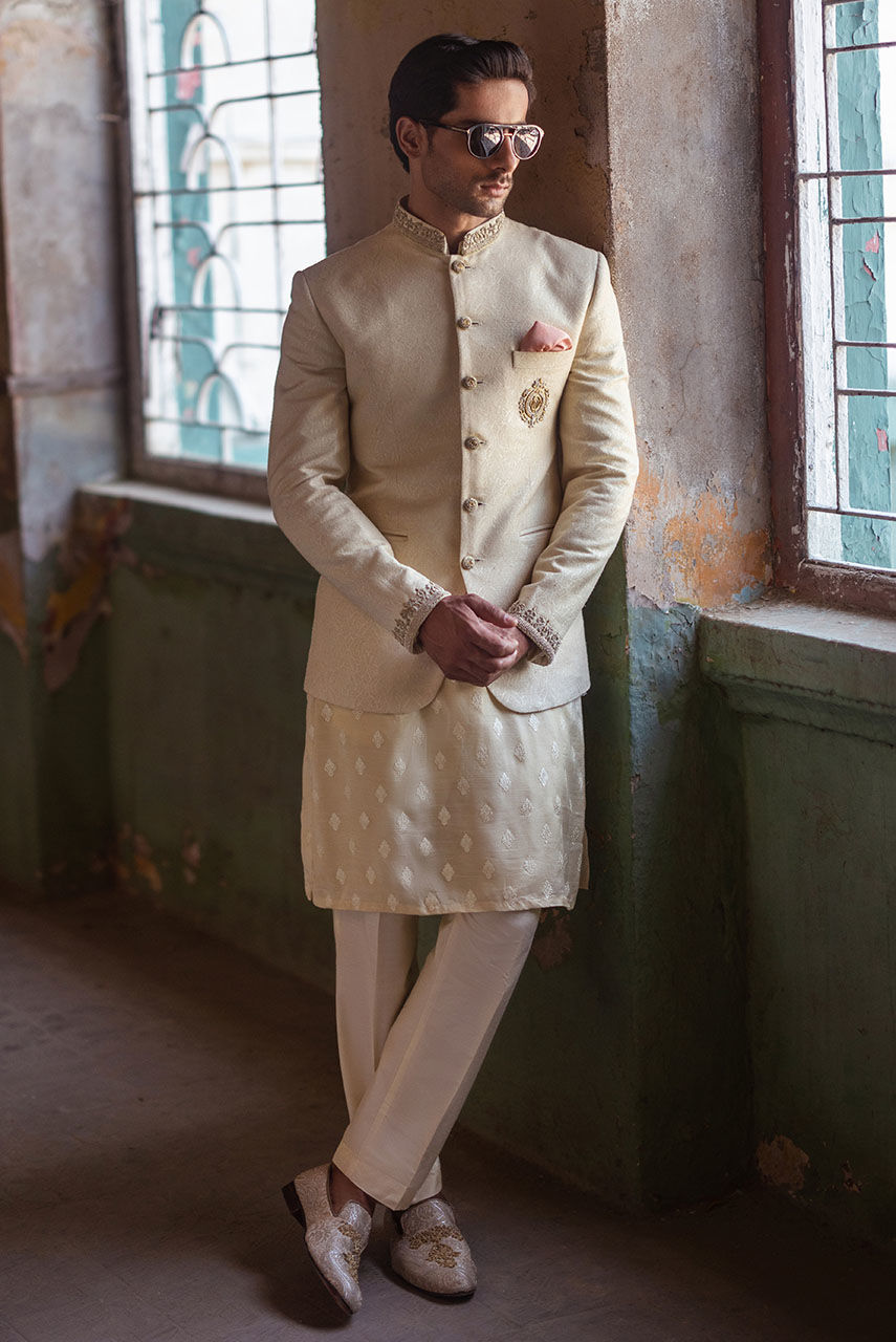 Beige Hand Embroidered Khaddi Jamawar Prince Coat (3-Piece) - Image 4