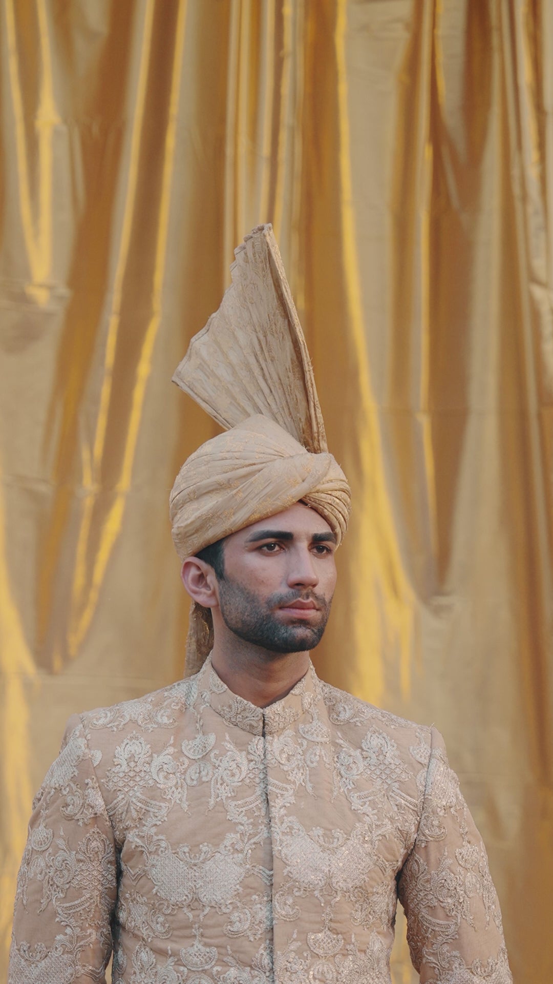 Light Beige Sequinned Silk Prince Coat (3-Piece) - Image 9