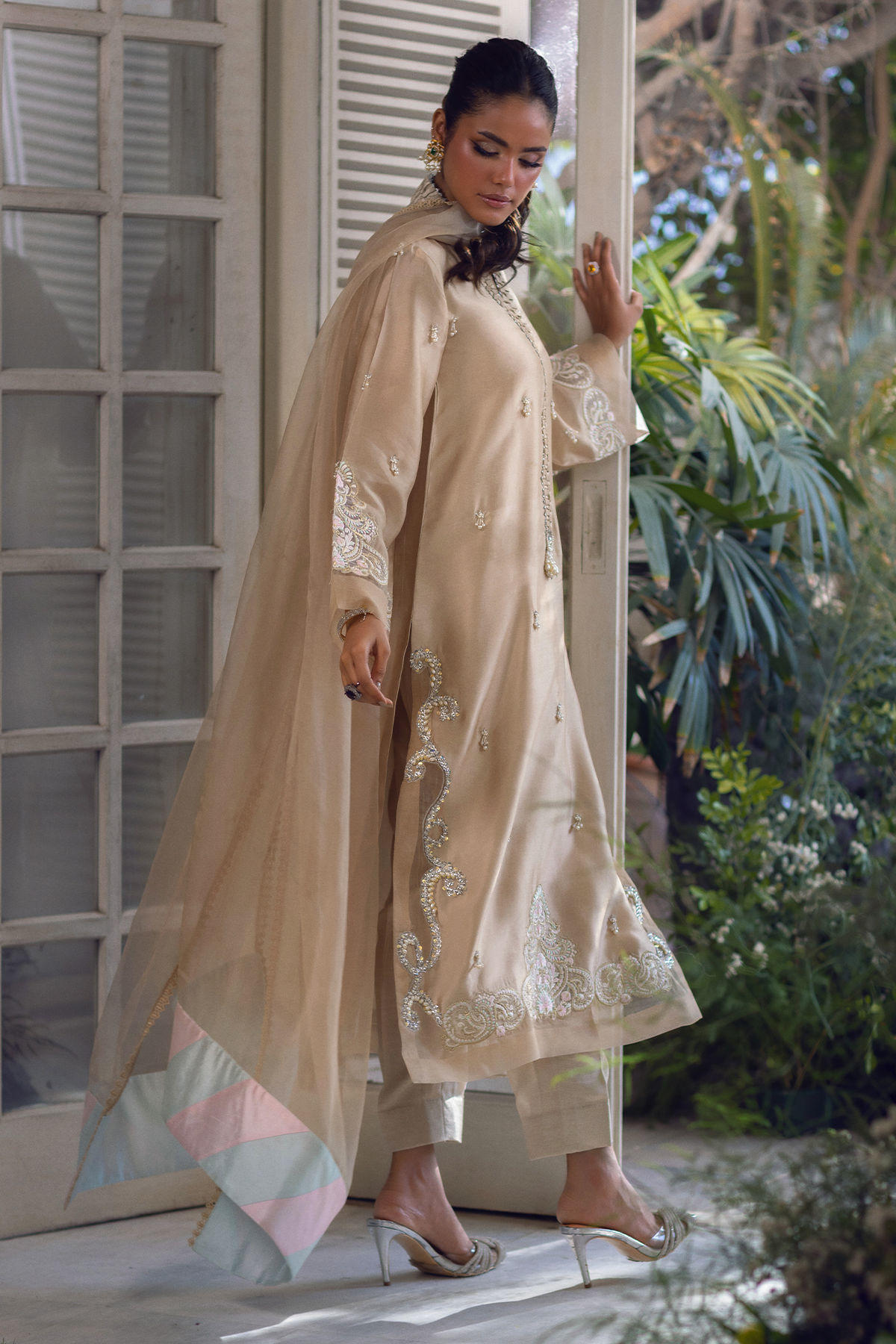 Sand Zardozi Shisha Silk Salwar Kameez (3-Piece) - Image 3
