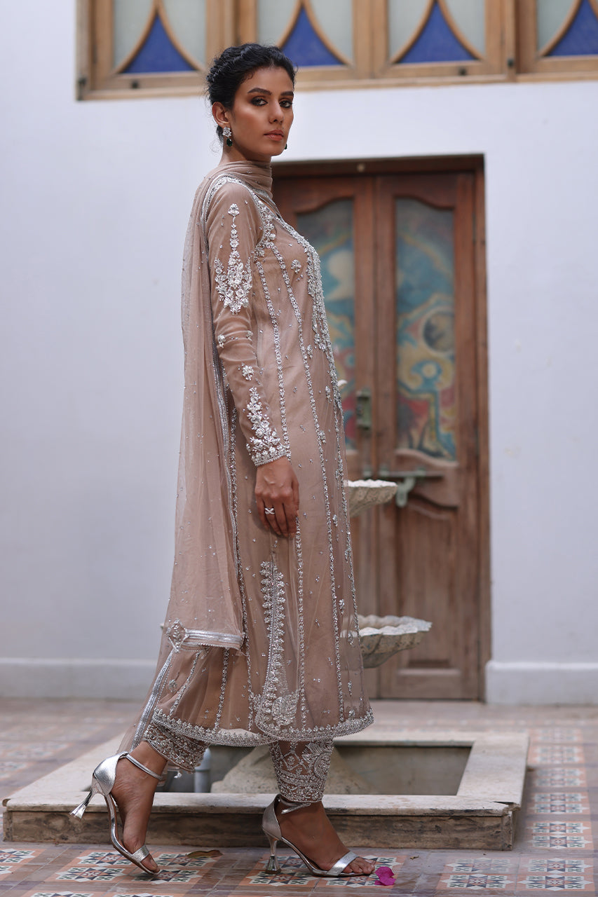 Beige Zardozi Soft Net & Raw Silk Kurta Set (3-Piece) - Image 3