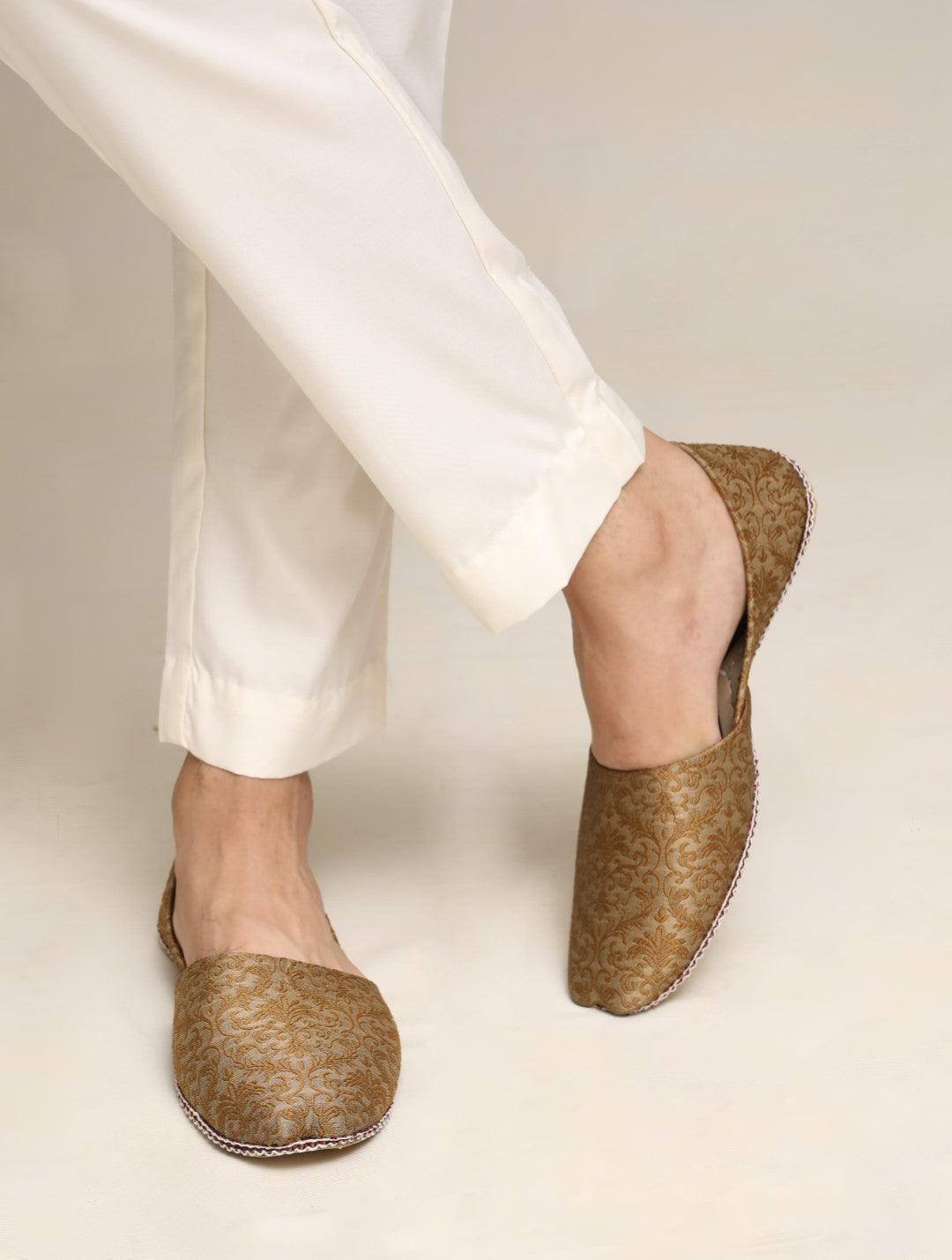 Dark Sand Jacquard Waistcoat Kurta Set (3-Piece) - Image 4