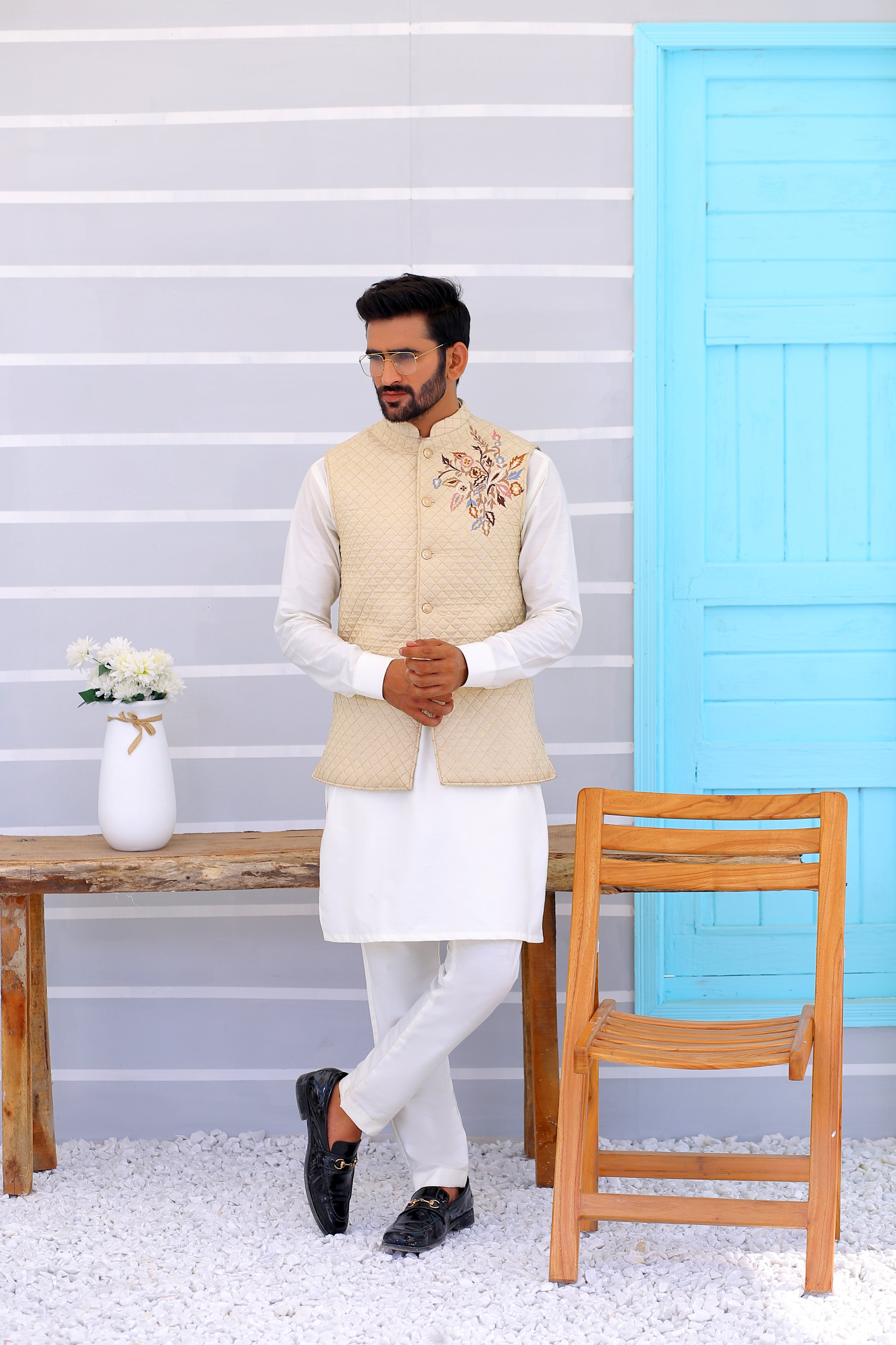 Beige Quilted Blended Fabric Waistcoat (3-Piece) - Image 4