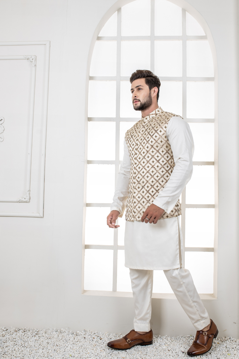 Beige Hand-Embroidered Cotton-Linen Waistcoat (3-Piece) - Image 3