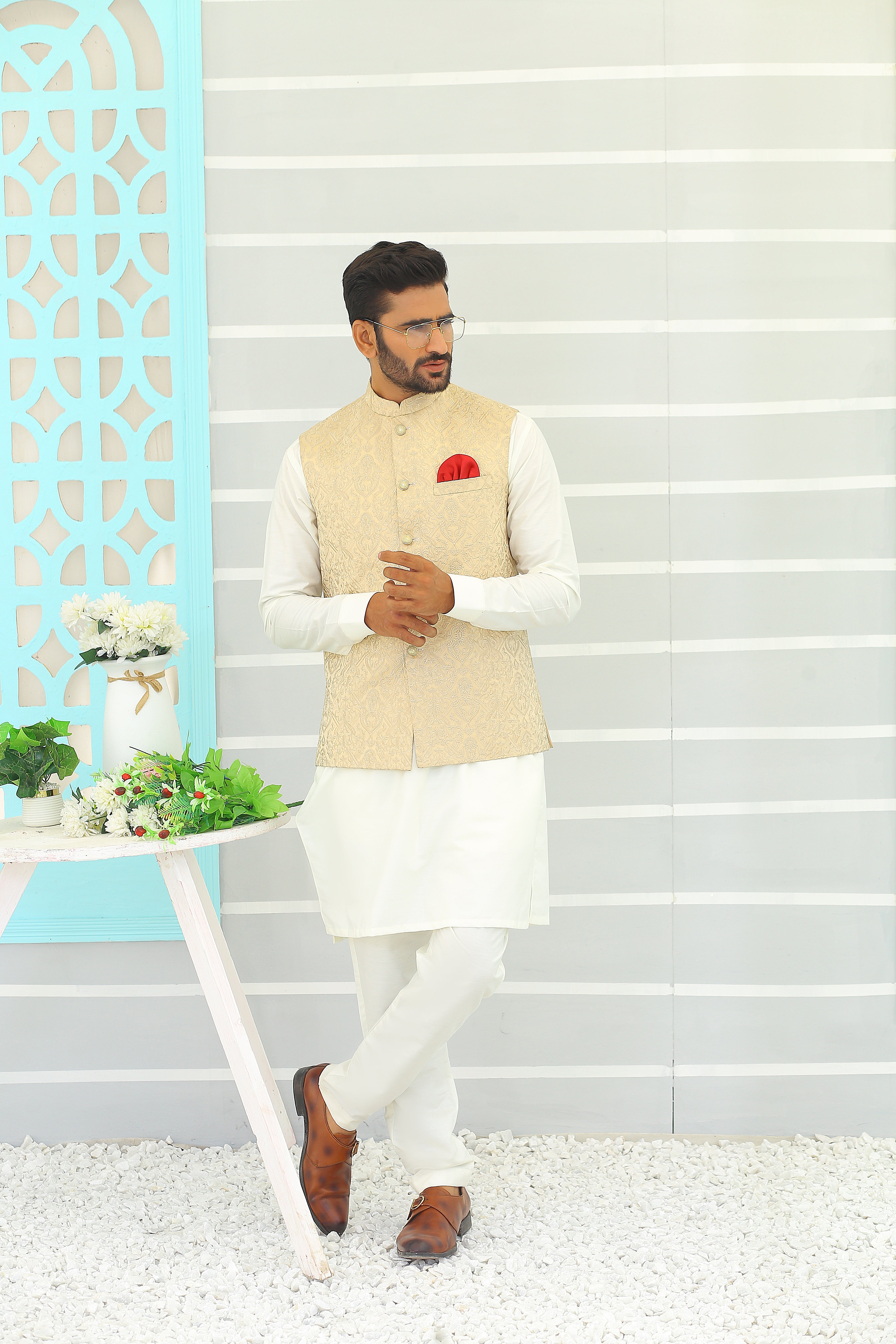 Beige Embroidered Jacquard Waistcoat (3-Piece) - Image 4