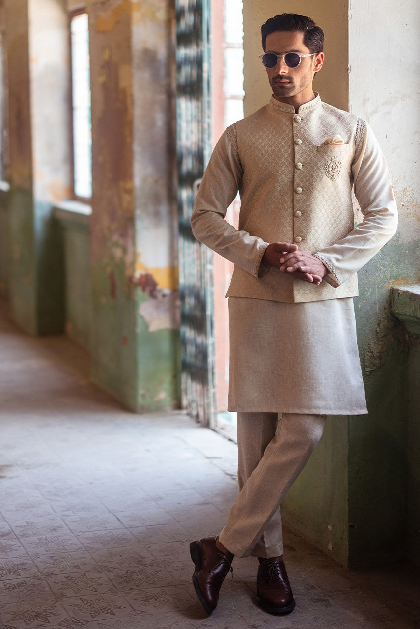 Beige Gold Hand-Embroidered Jamawar Waistcoat Kurta (3-Piece) - Image 3