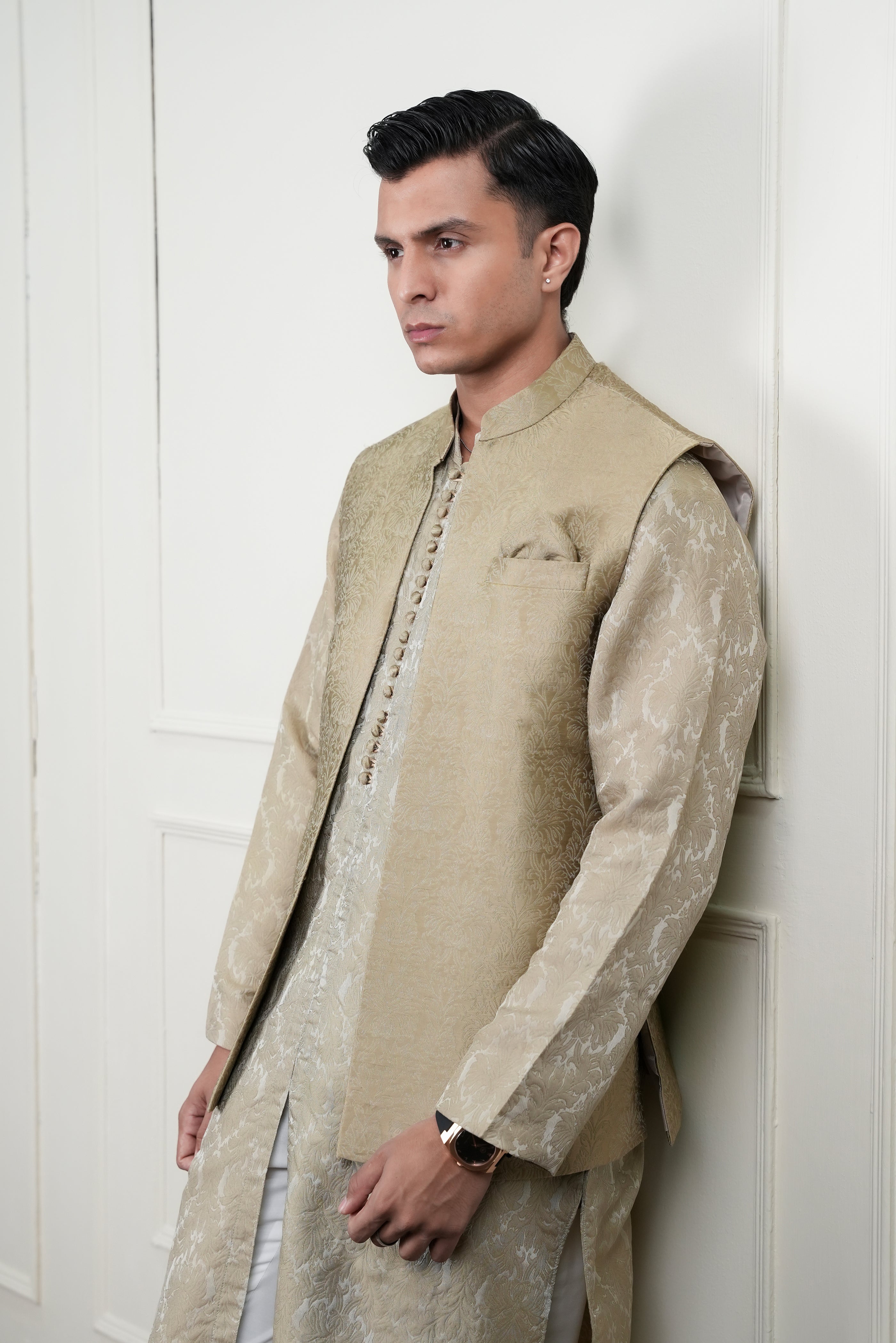 Beige Self Jamawar Waistcoat Kurta Set (3-Piece) - Image 3