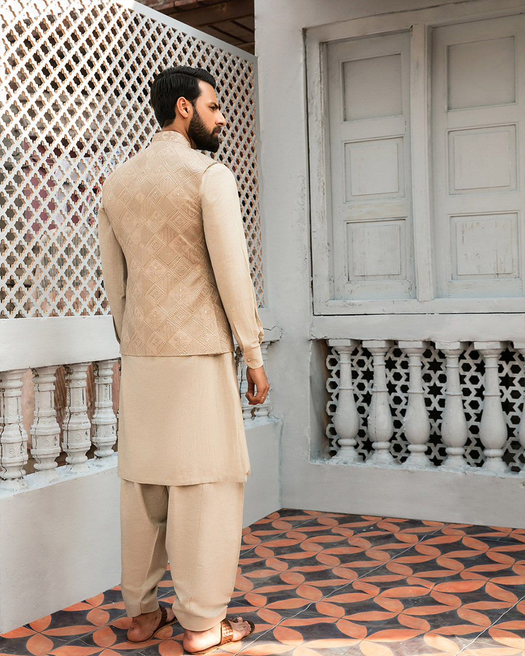 Beige Embroidered Paper Cotton Waistcoat Kurta (3-Piece) - Image 3
