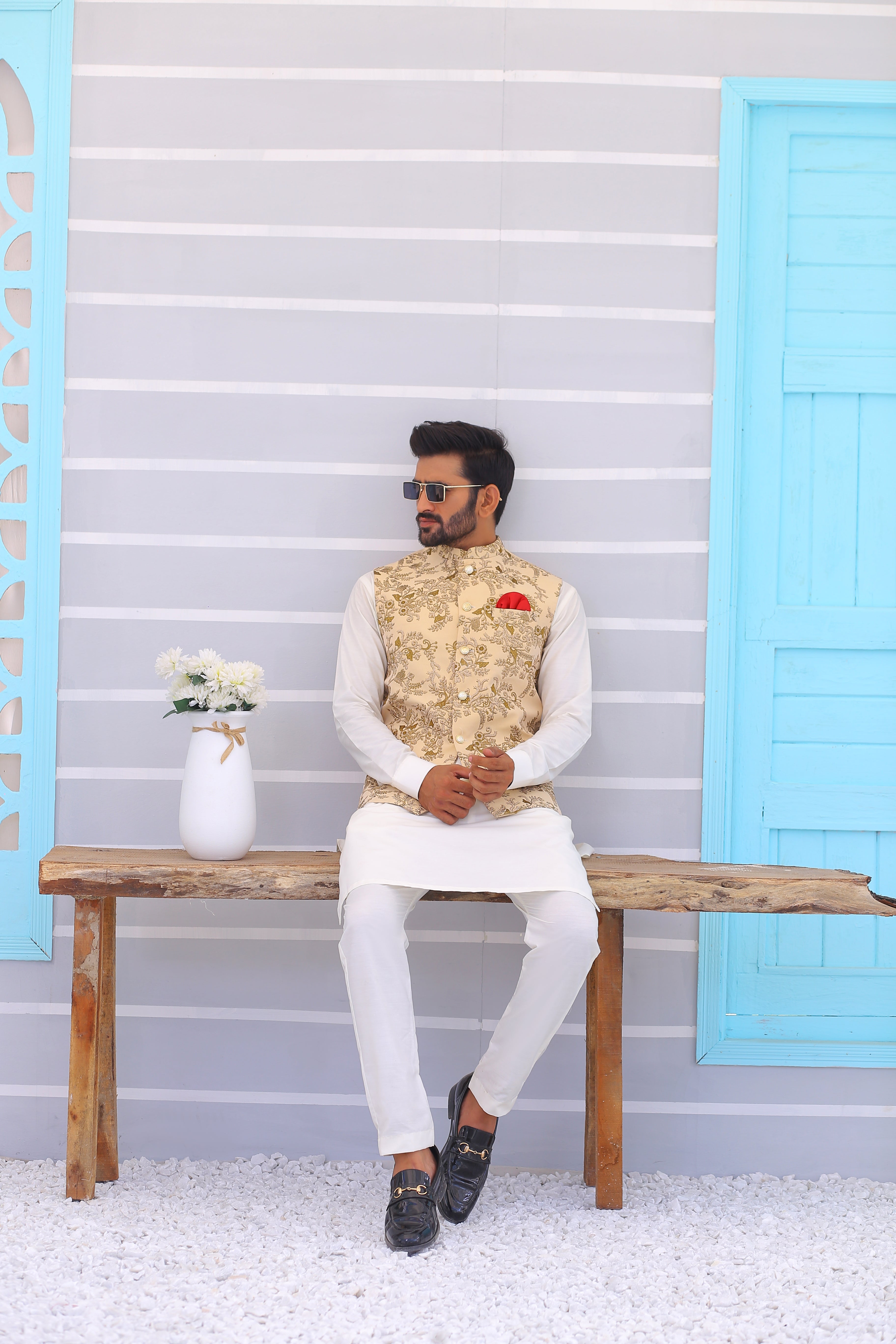 Beige Gold Thread Embroidered Silk-Blend Waistcoat (3-Piece) - Image 4