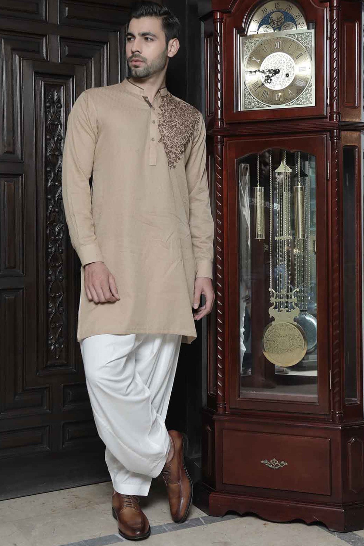 Beige Embroidered Cotton Kurta Set (2-Piece) - Image 1