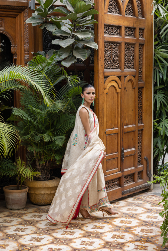 Beige Embroidered Cotton Net Kaftan Set (3-Piece) - Image 3