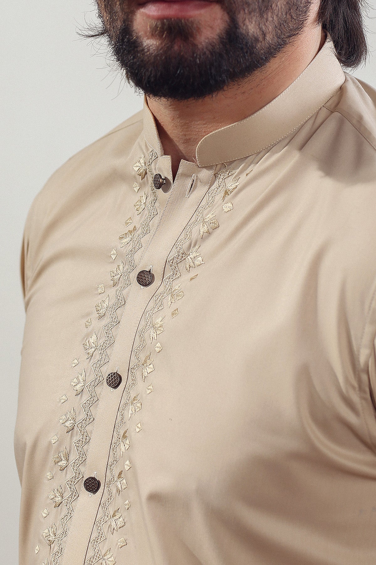 Skin Embroidered Wash-and-Wear Kurta Shalwar (2-Piece) - Image 2