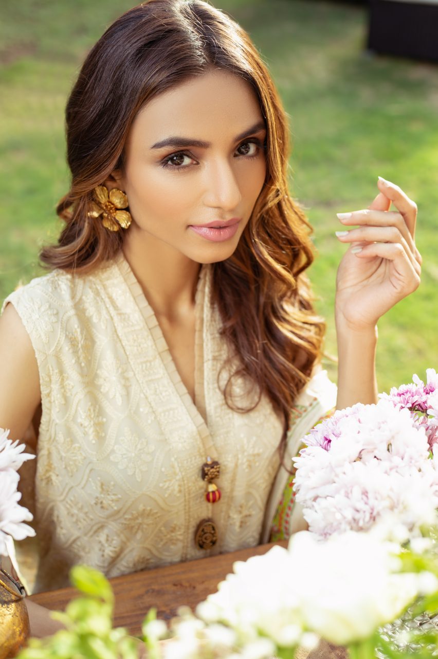 Beige Embroidered Chiffon Salwar Kameez (3-Piece) - Image 3