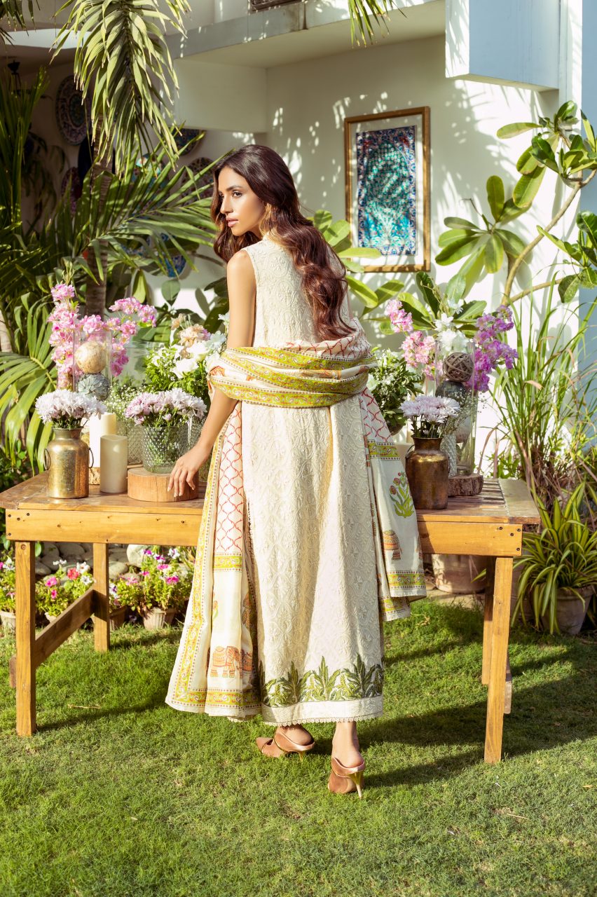 Beige Embroidered Chiffon Salwar Kameez (3-Piece) - Image 4