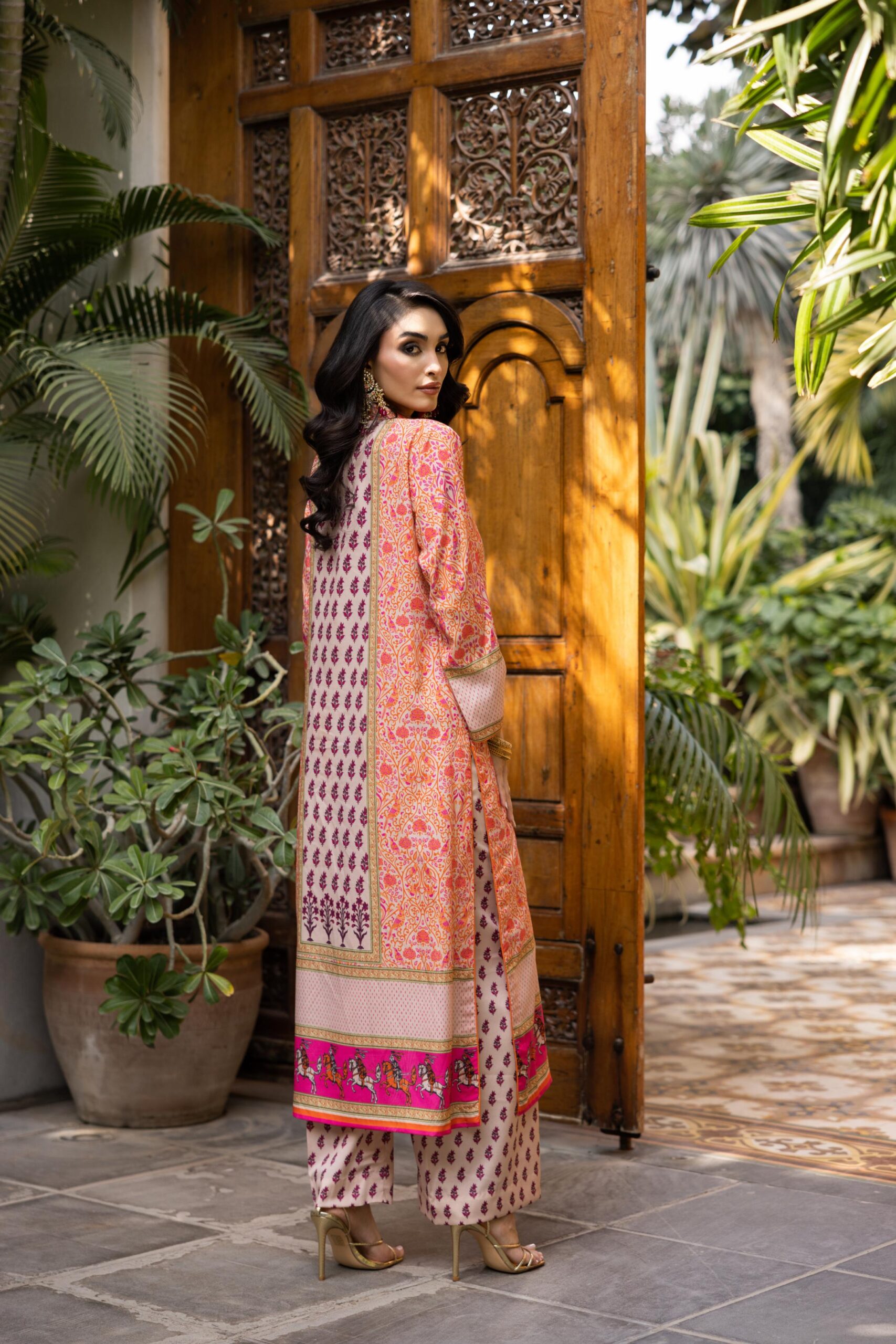 Pakistani Beige Digital Printed Crepe Georgette Kurta Set (2-Piece) - Image 4