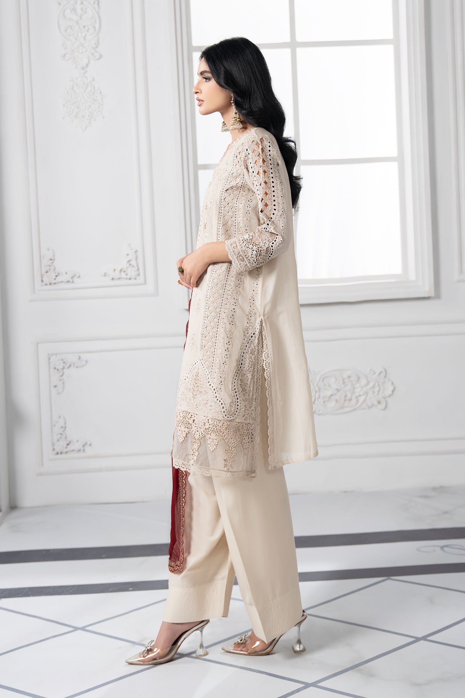 Pakistani Beige Embroidered Lawn Salwar Kameez (3-Piece) - Image 7