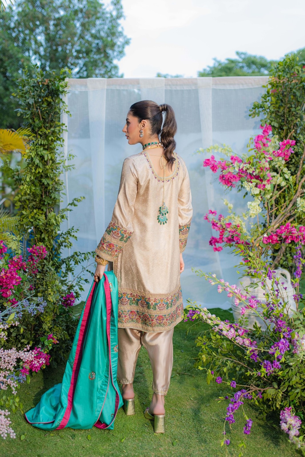 Pakistani Beige Embroidered Pure Silk Kurta Set (3-Piece) - Image 4