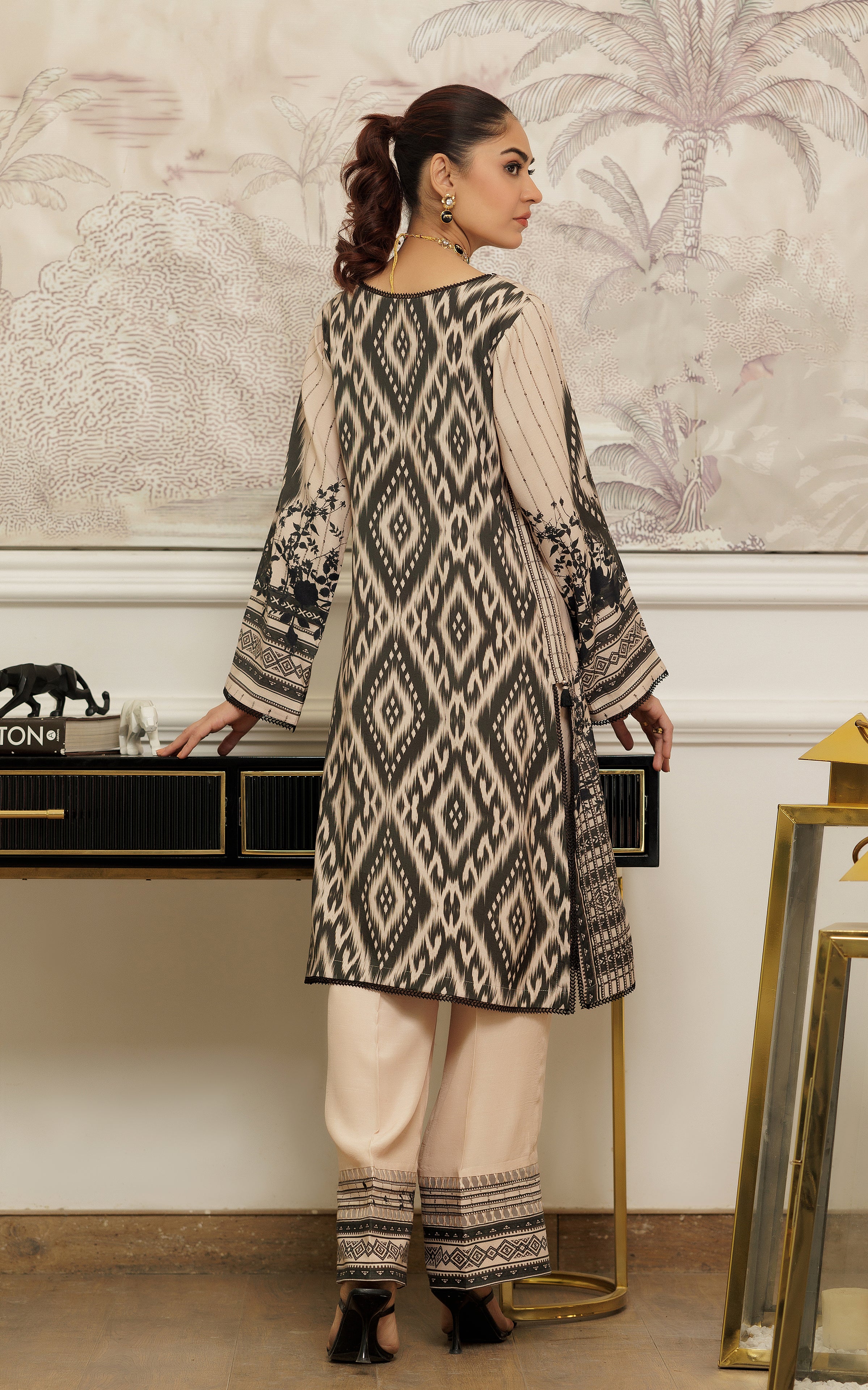 Beige and Black Embroidered Viscose Silk Salwar Kameez (2-Piece) - Image 9