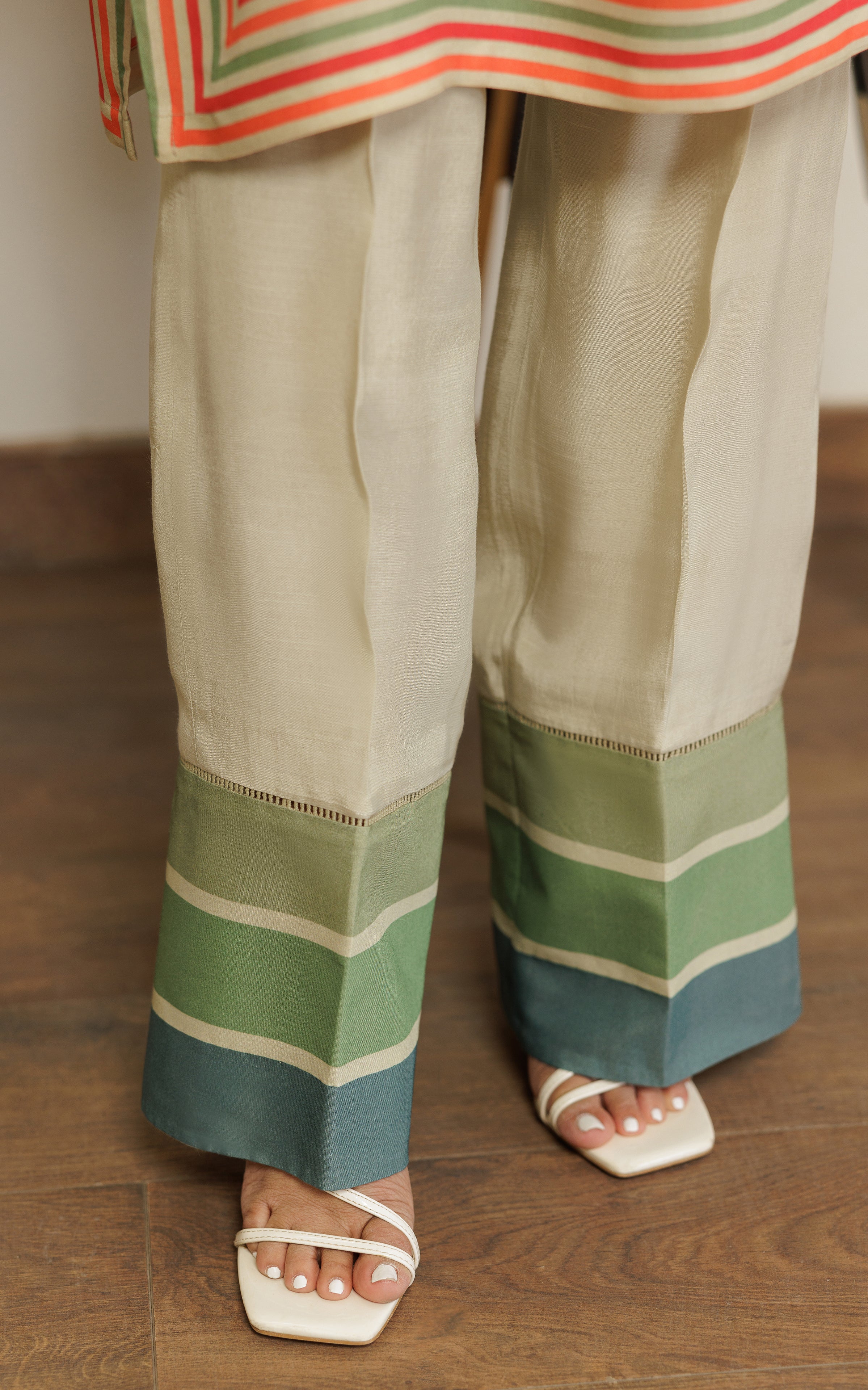 Pakistani Beige Printed Viscose Silk Tunic (2-Piece) - Image 8