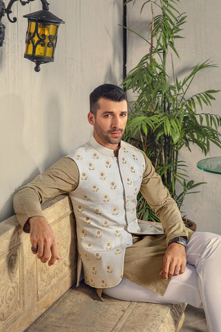 Beige Green Chikankari Cotton Kurta with Silk Waistcoat (3-Piece) - Image 4
