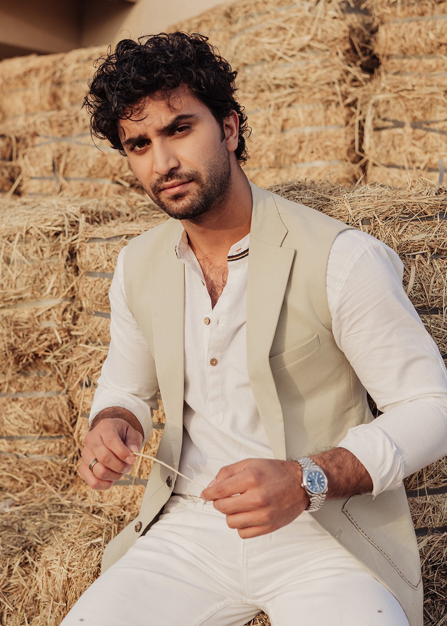 Beige Linen Waistcoat with Notched Collar (2-Piece) - Image 2