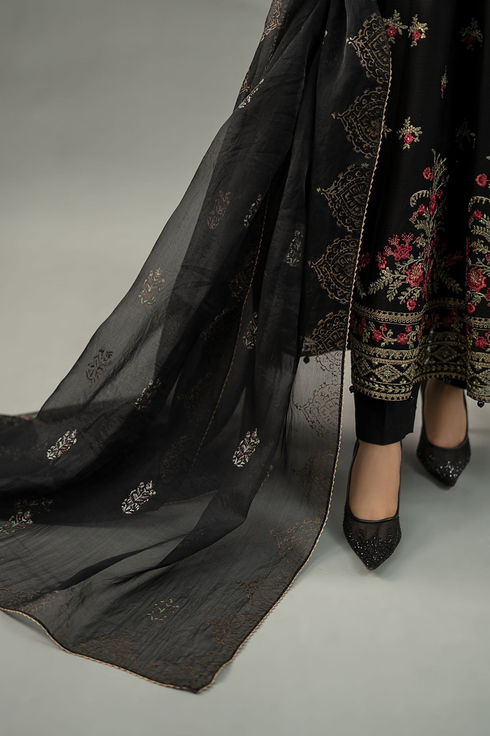 Black Embroidered Dobby Lawn Anarkali Dress (3-Piece) - Image 6