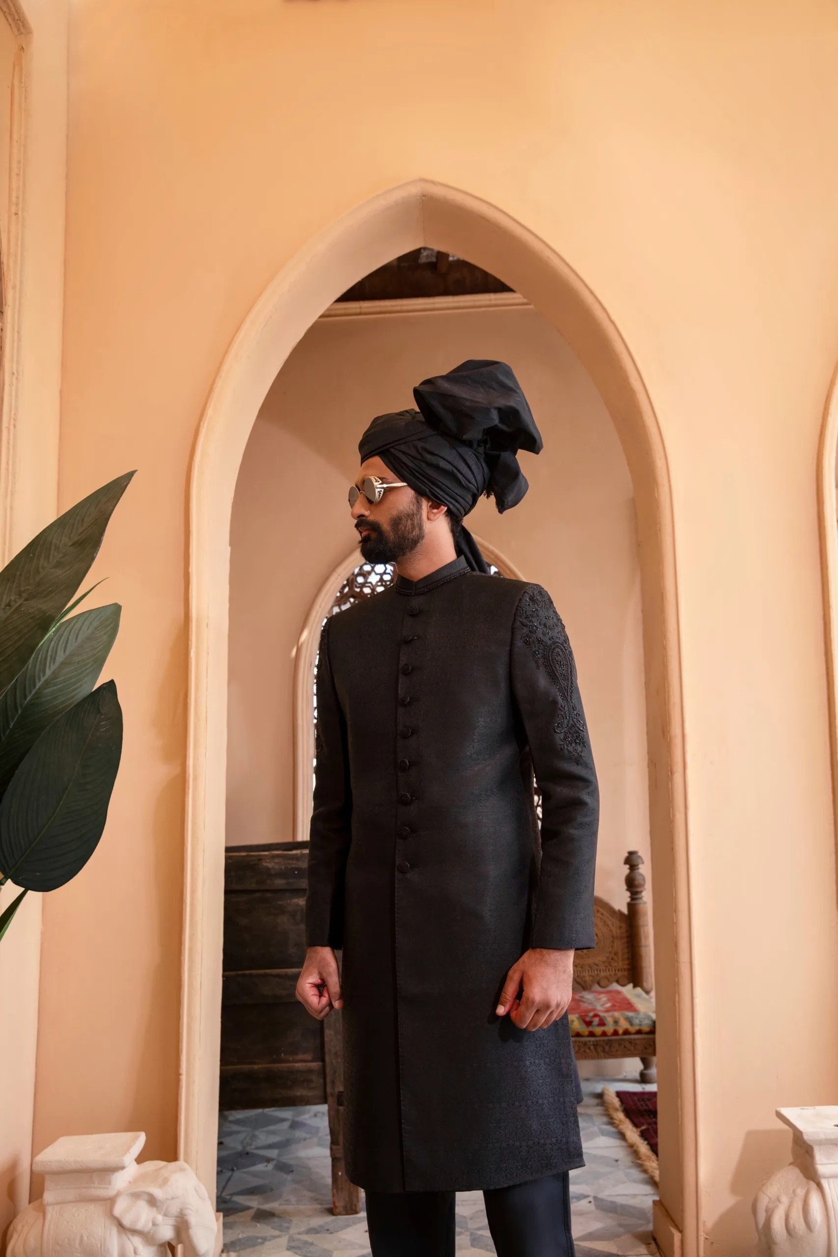 Black Cut Dana Embroidered Silk-Blend Sherwani (2-Piece) - Image 5