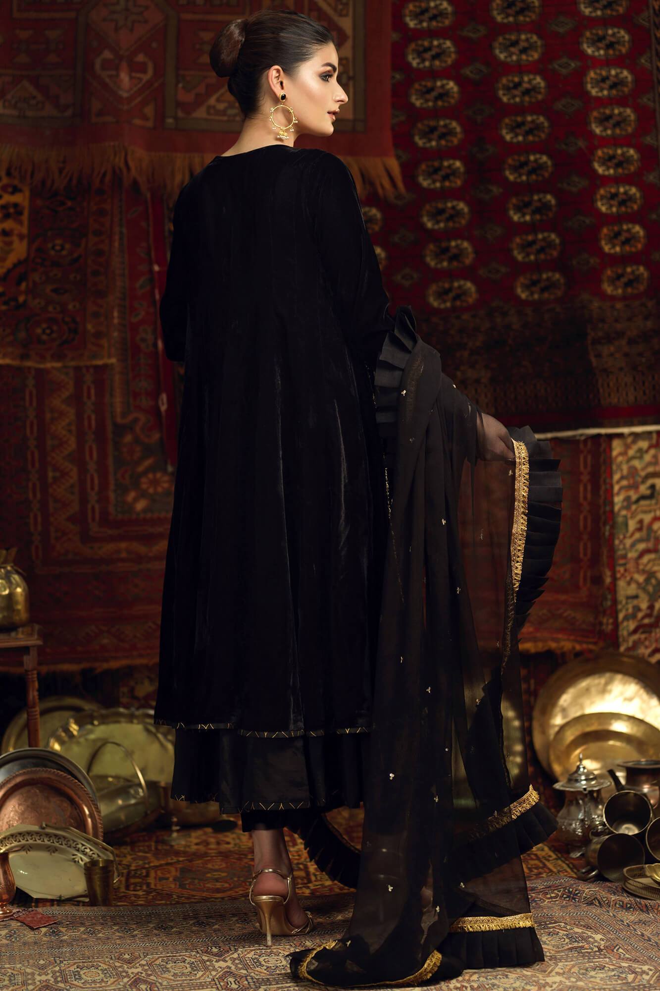 Pakistani Black Embroidered Velvet Kalidar Angrakha (3-Piece) - Image 3