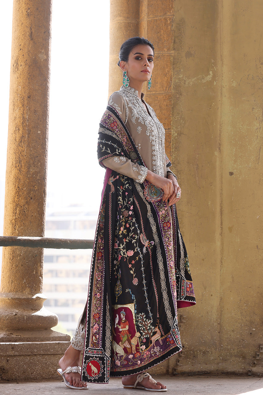 Black Resham Aari Zardozi Pure Jamawar Chadar (1-Pc) - Image 2