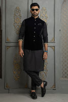 Black Kora Dabka Embroidered Raw Silk Kurta Pajama (2-Piece) - Image 5
