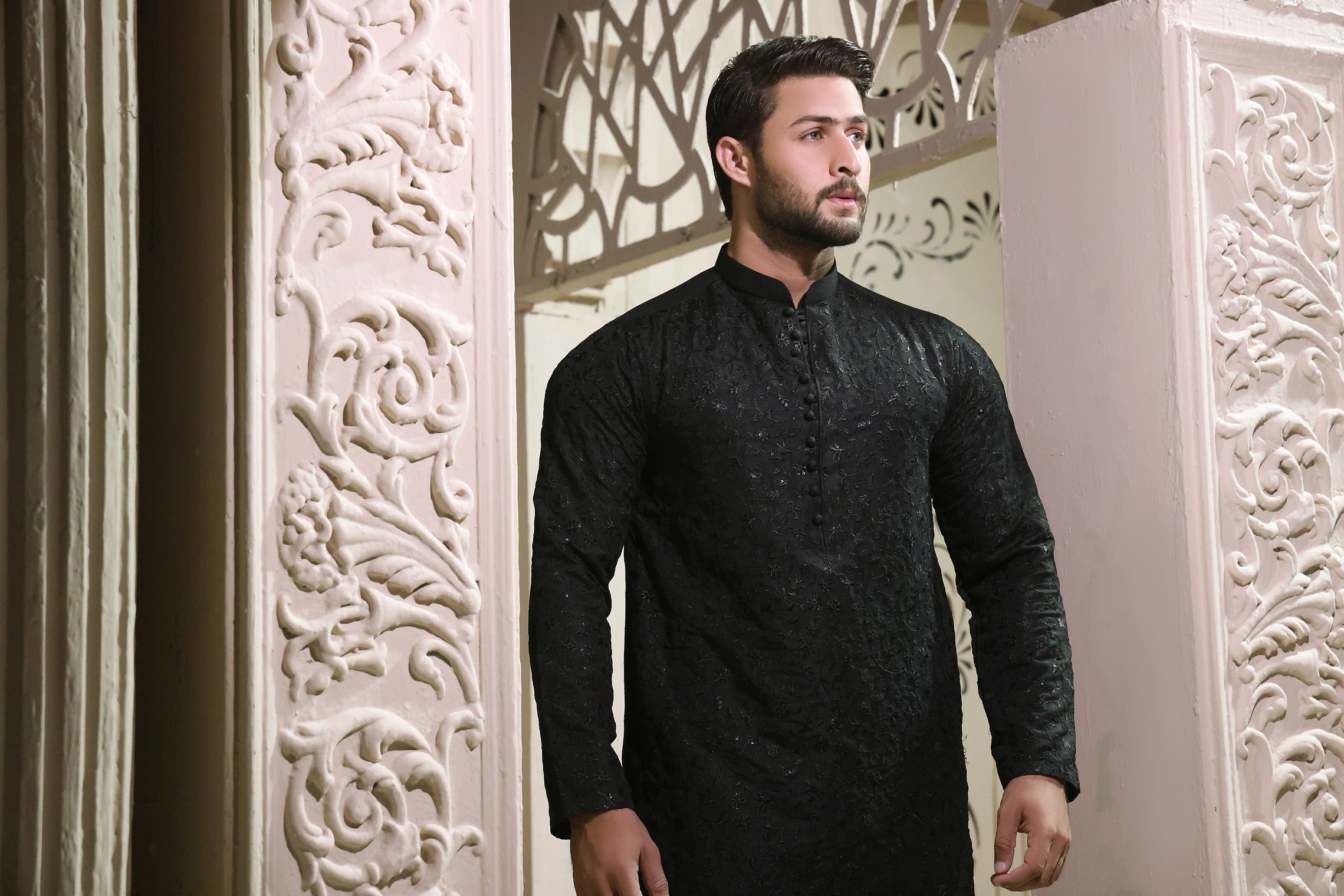Black Embroidered Raw Silk Kurta (1-Pc) - Image 3