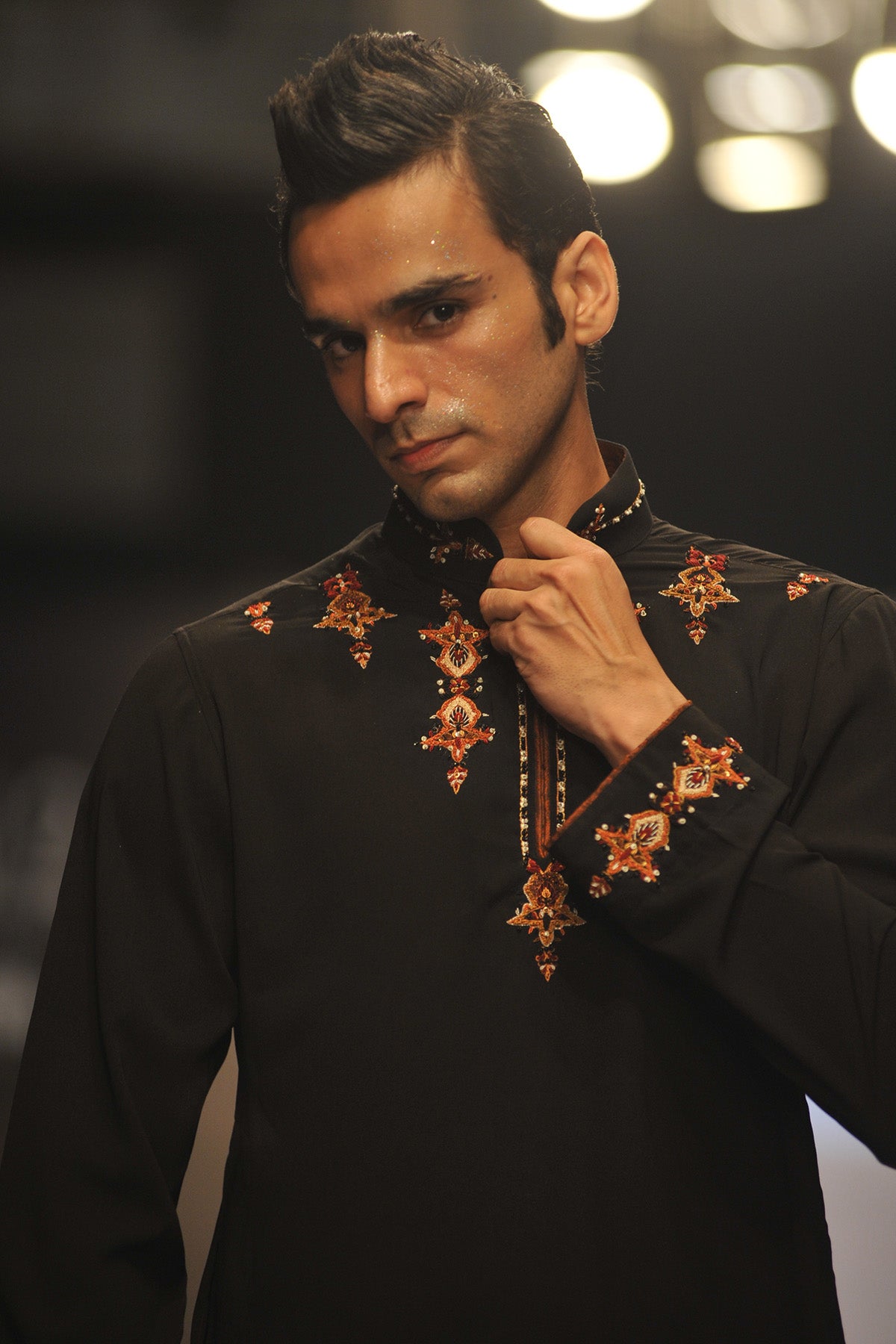 Black Embroidered Silk-Blend Kurta (2-Piece) - Image 2