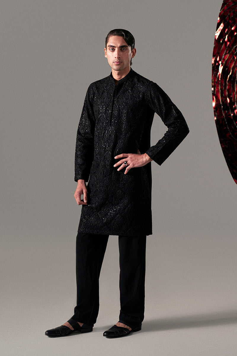 Black Sequinned Silk-Blend Paisley Kurta Pajama (2-Piece) - Image 4