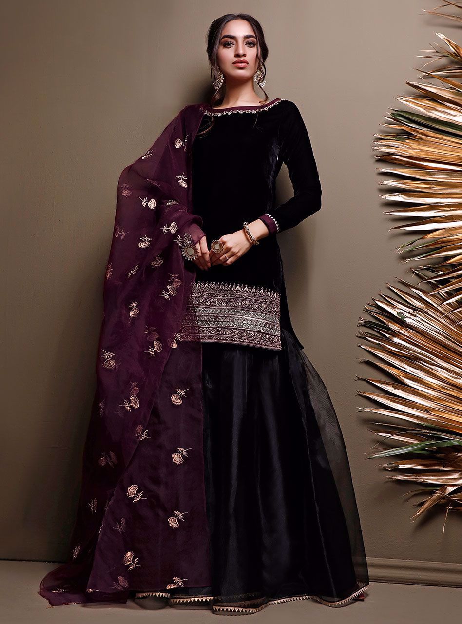 Black Embroidered Velvet Gharara Set (3-Piece) - Image 5