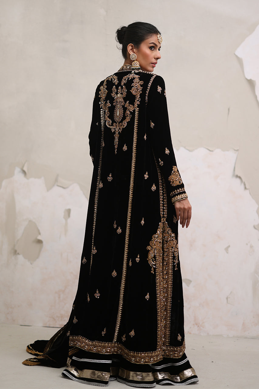 Black Marori Zardozi Velvet Gharara Set (3-Piece) - Image 2