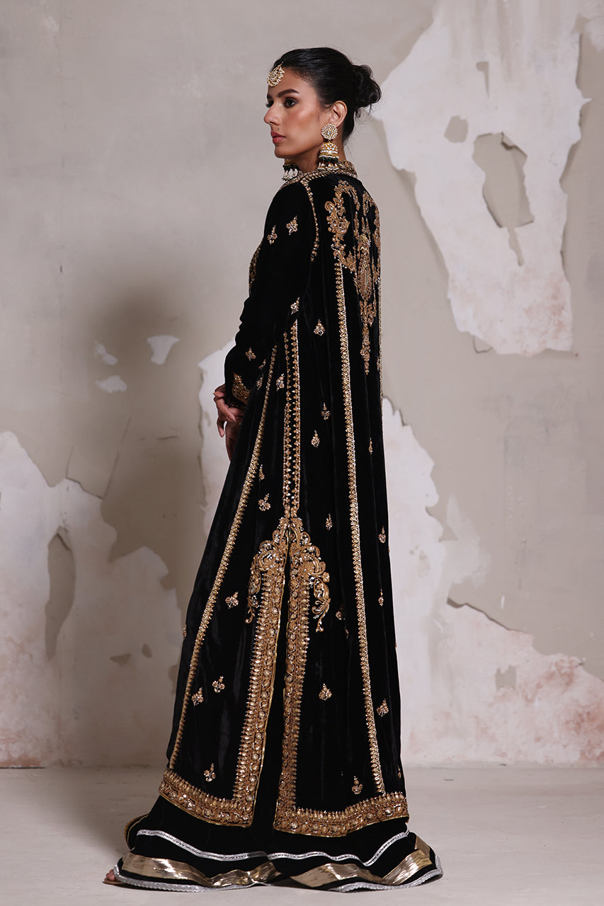 Black Marori Zardozi Velvet Gharara Set (3-Piece) - Image 3