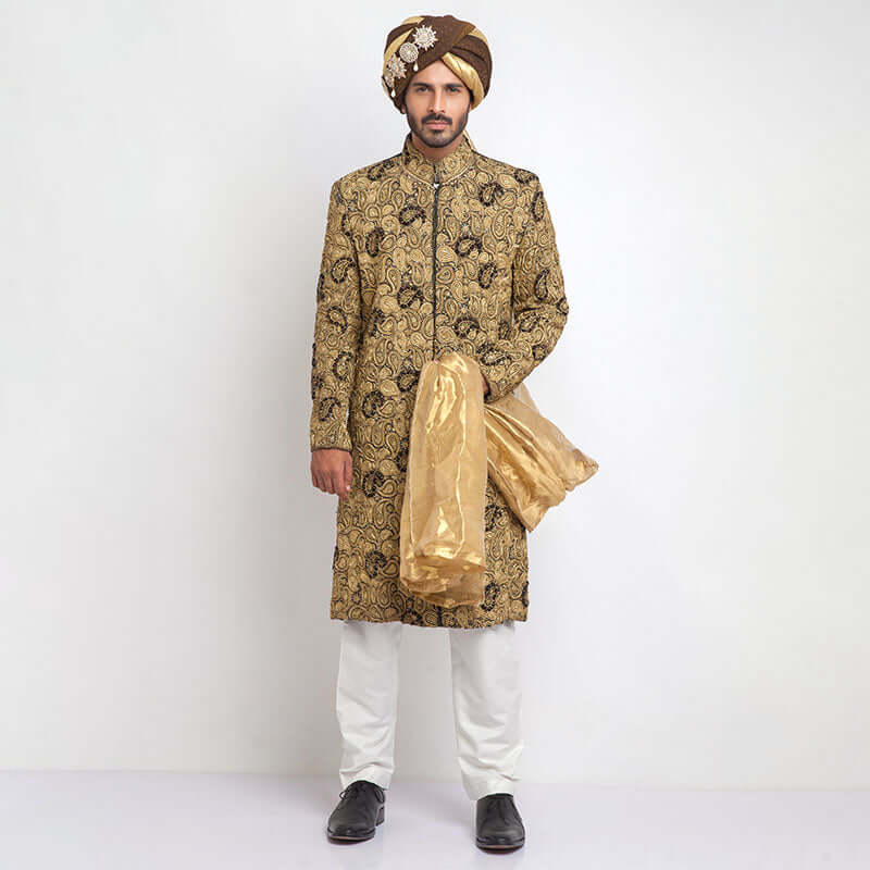 Black and Gold Zardozi Jamavar Silk Sherwani (3-Piece) - Image 2