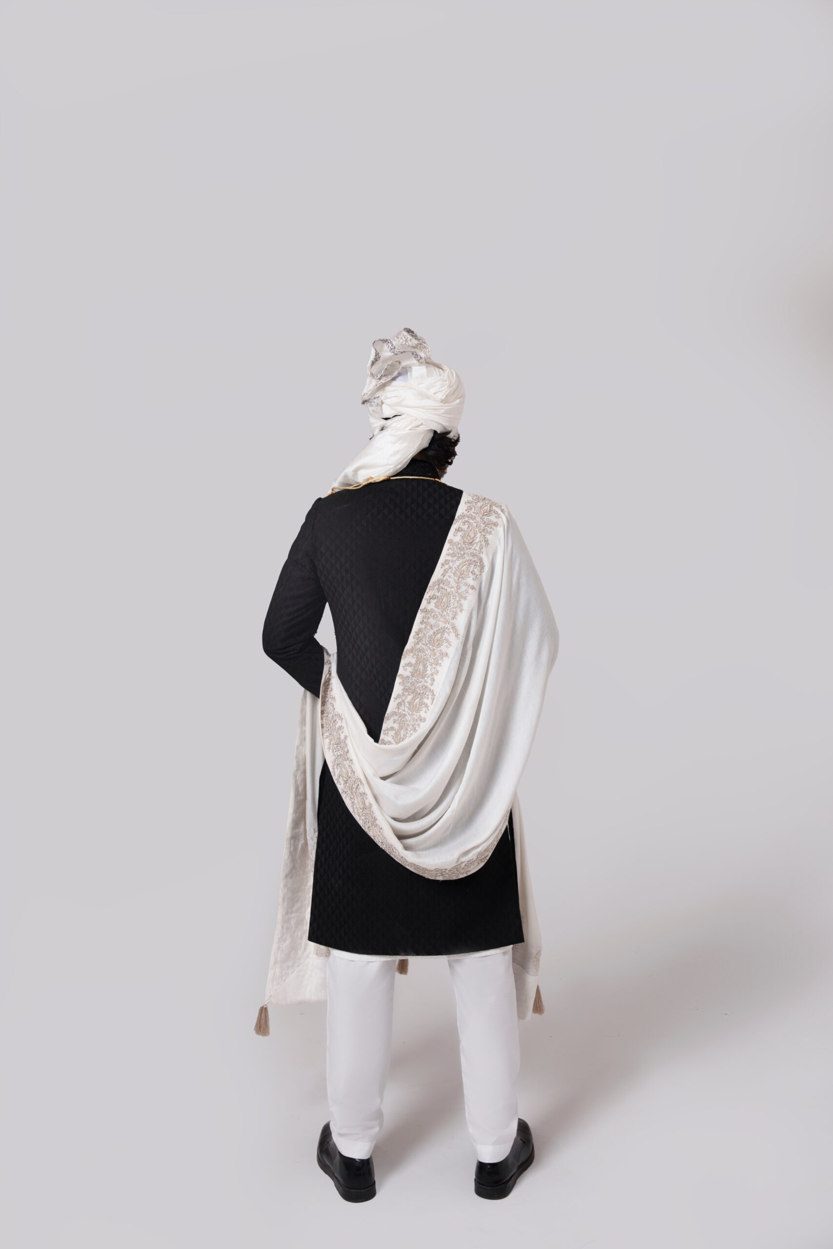 Black Embroidered Silk-Blend Groom Sherwani (4-Piece) - Image 3