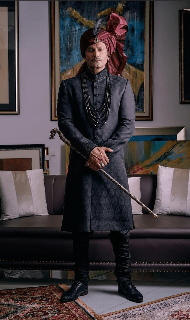 Frost Black Jacquard Groom Sherwani (3-Piece) - Image 3