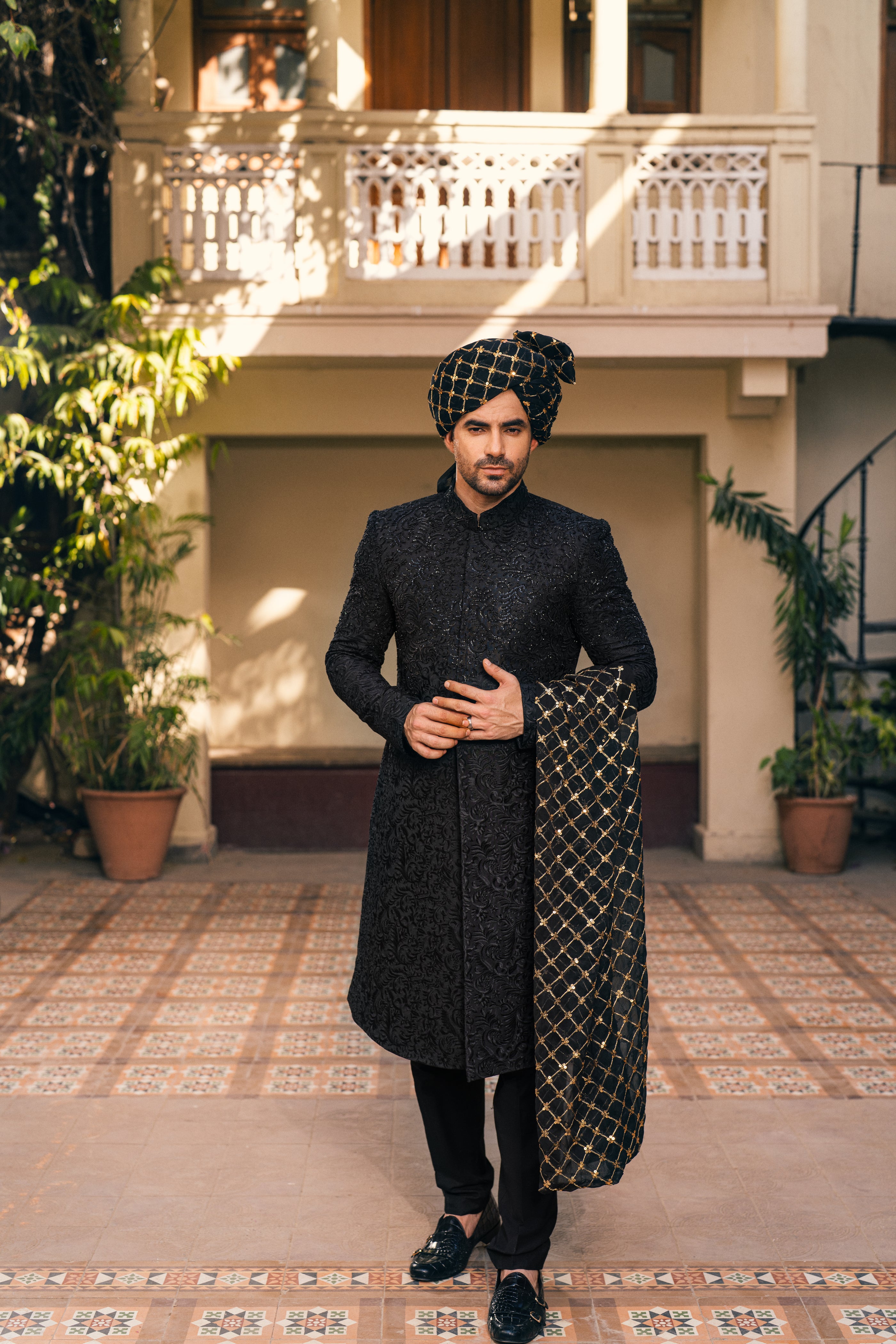 Black Cut Dana Hand-Embellished Sherwani (4-Piece) - Image 4